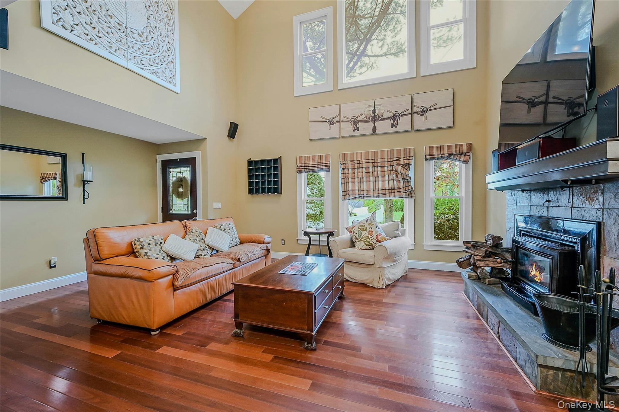 8 Margaret Avenue, Nesconset, NY 11767