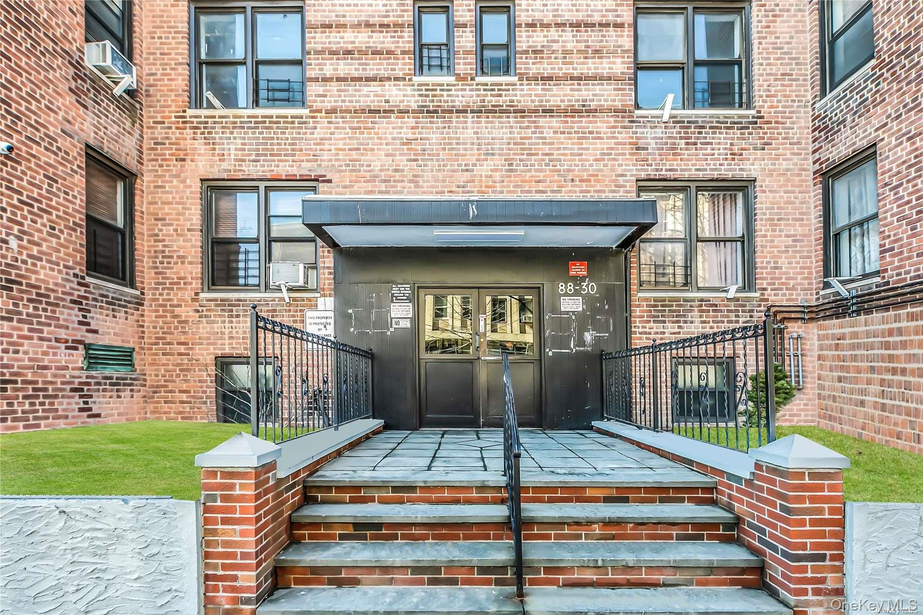 88-30 182 Street # 4D, Hollis, NY 11423