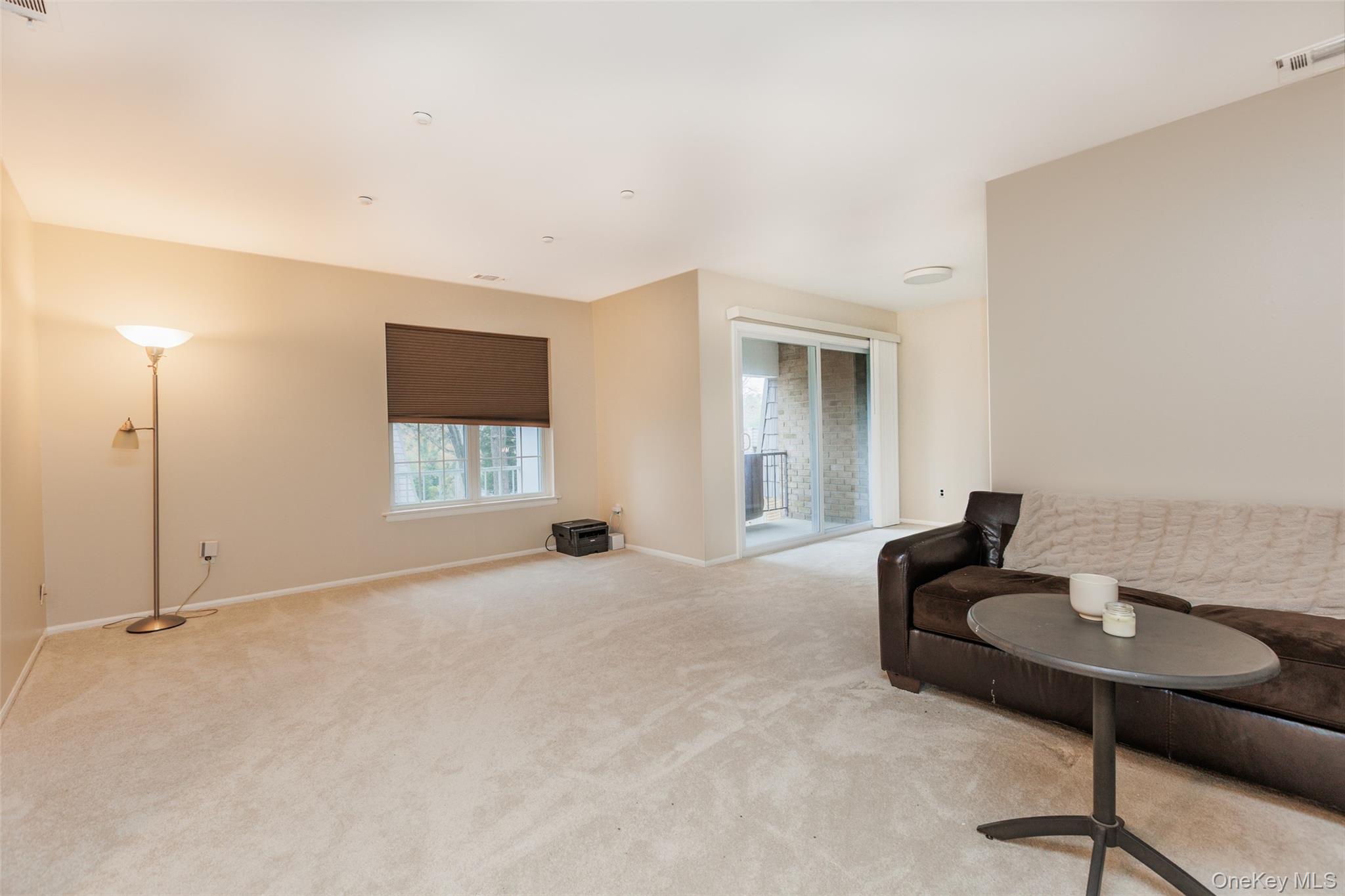 655 Middle Country Road # 5C2, Coram, NY 11727