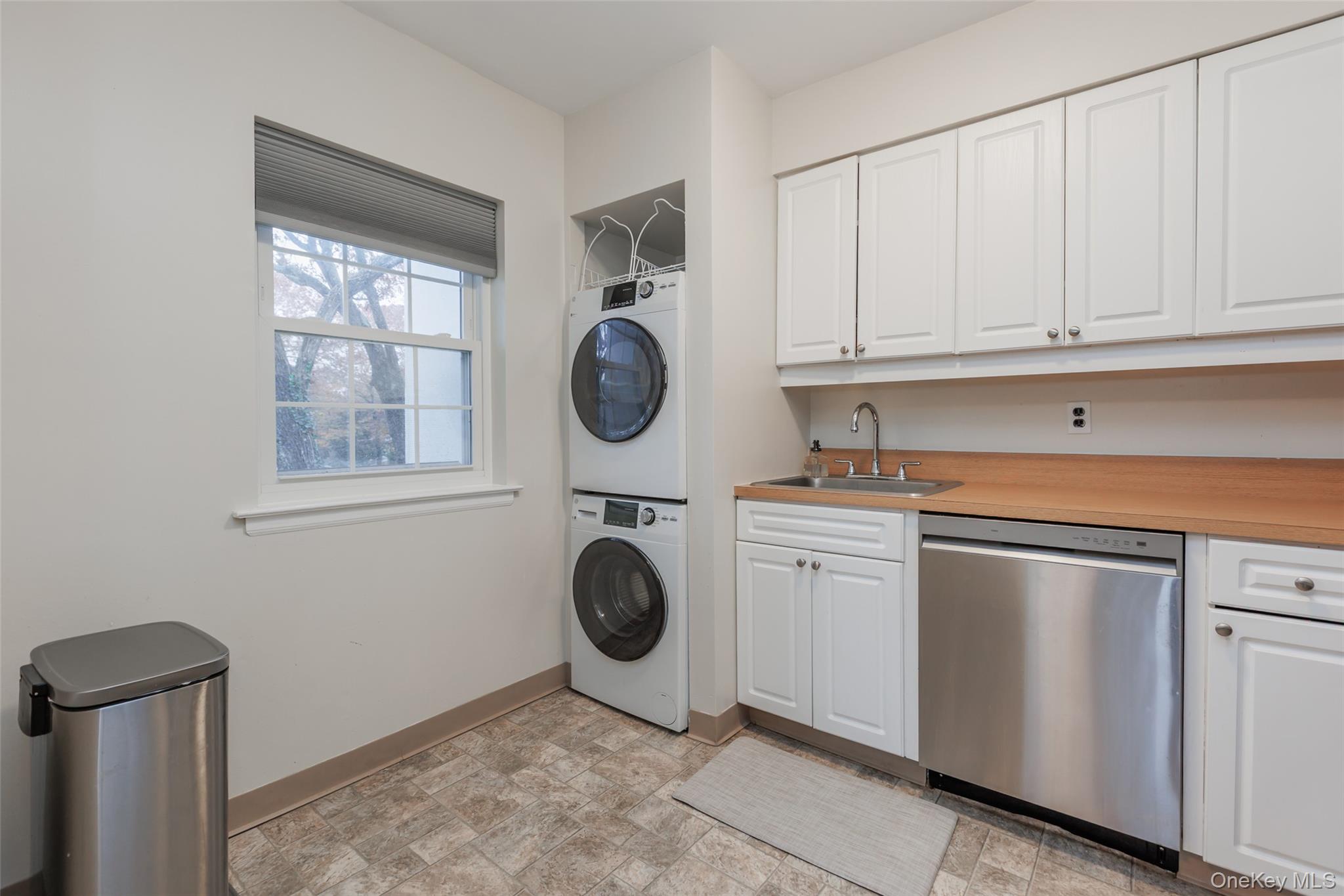 655 Middle Country Road # 5C2, Coram, NY 11727