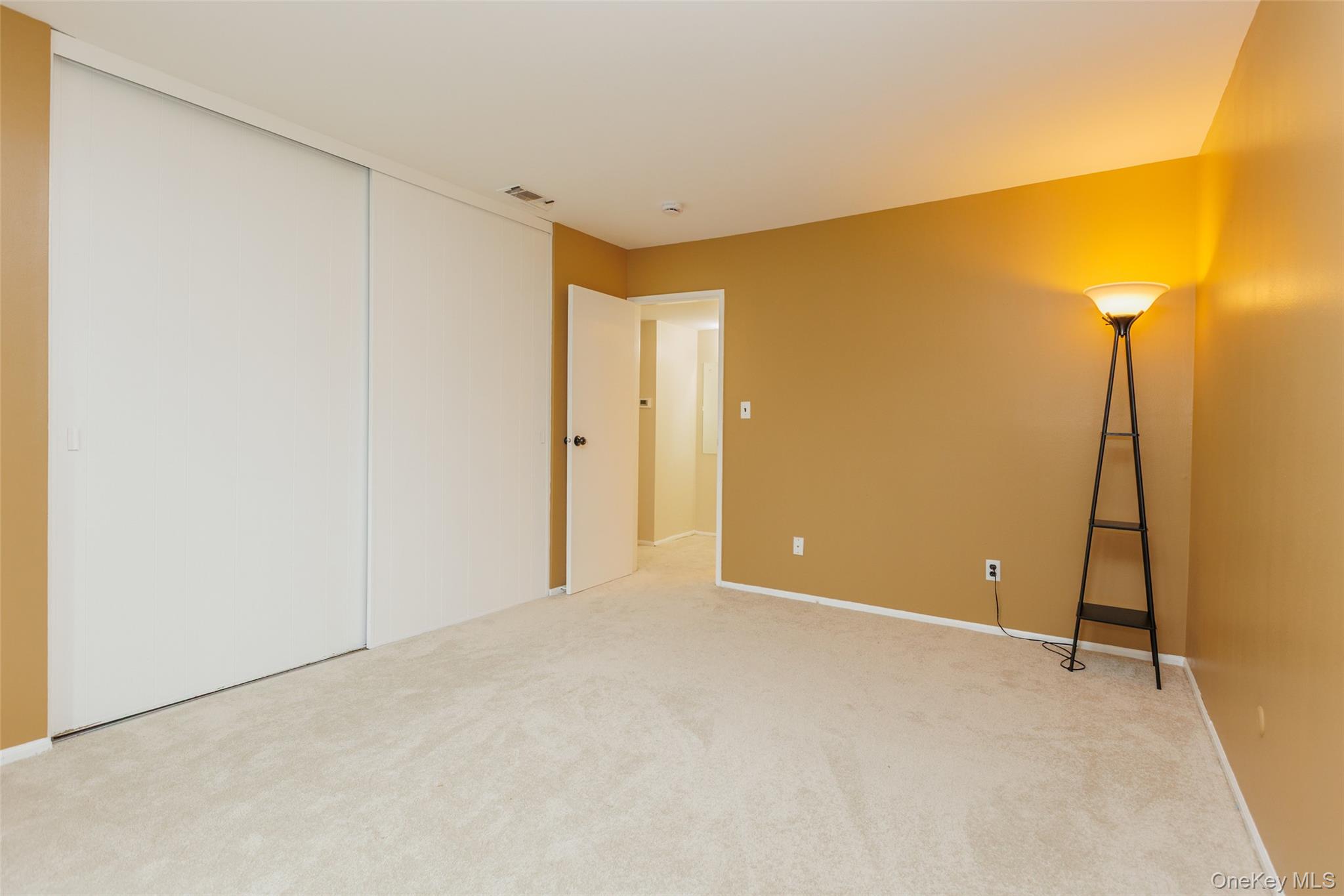 655 Middle Country Road # 5C2, Coram, NY 11727