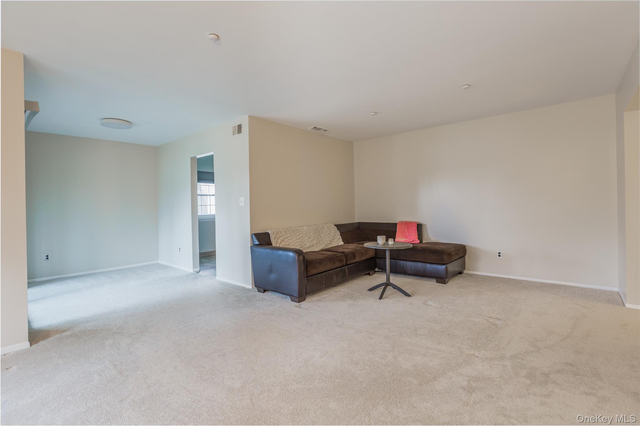 655 Middle Country Road # 5C2, Coram, NY 11727