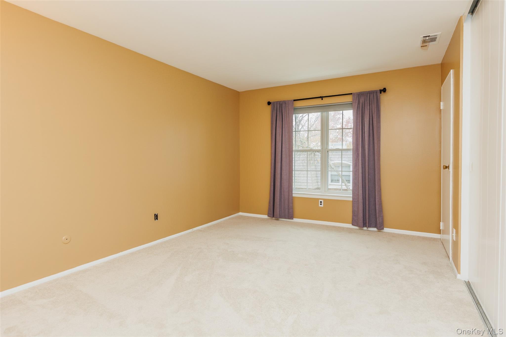 655 Middle Country Road # 5C2, Coram, NY 11727