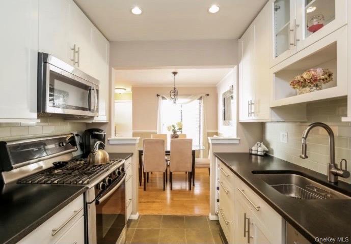 21 Hillside Terrace # C, White Plains, NY 10601