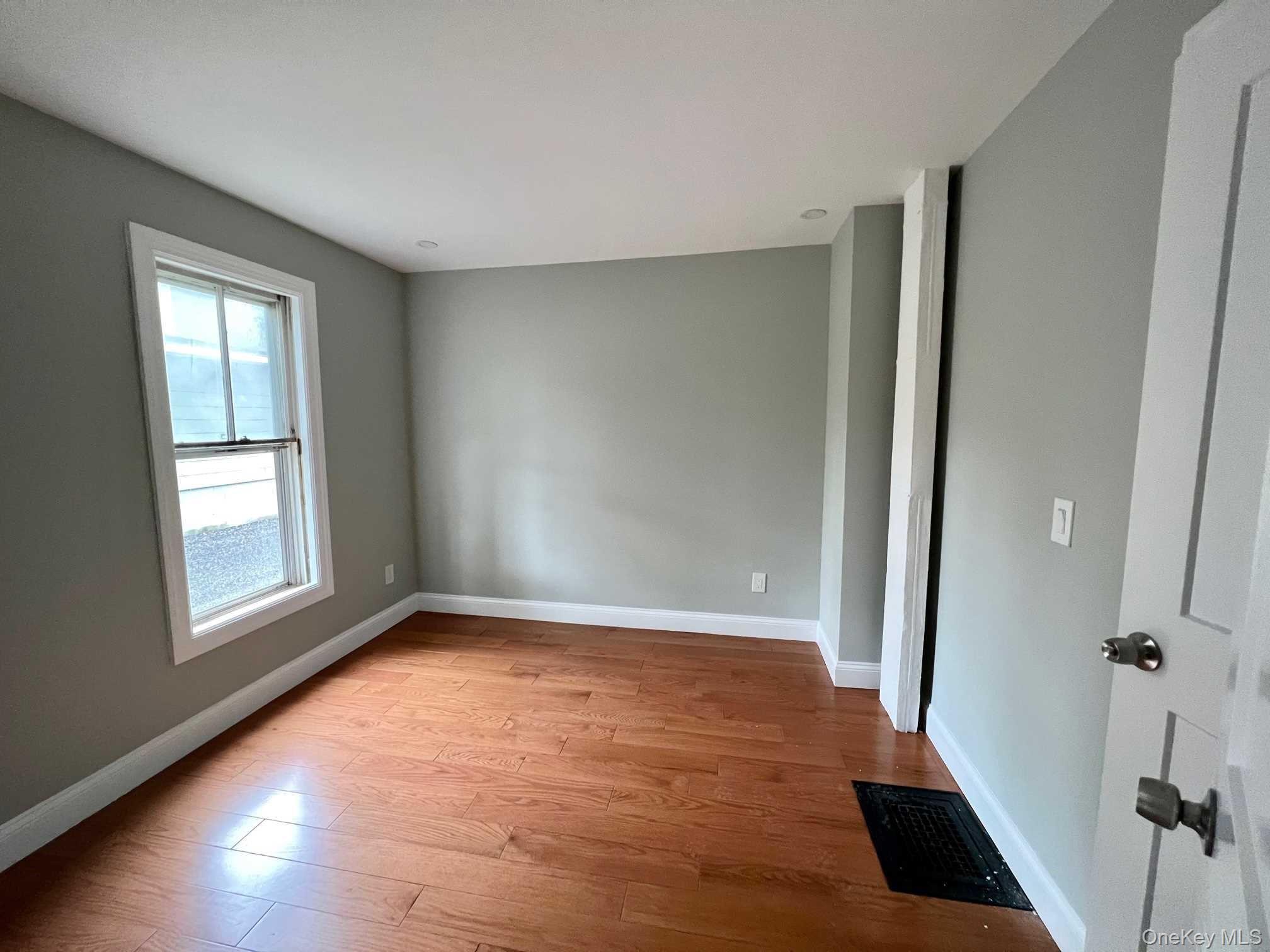 21 WASHINGTON AVE, 1st floor, Millbrook, NY 12545