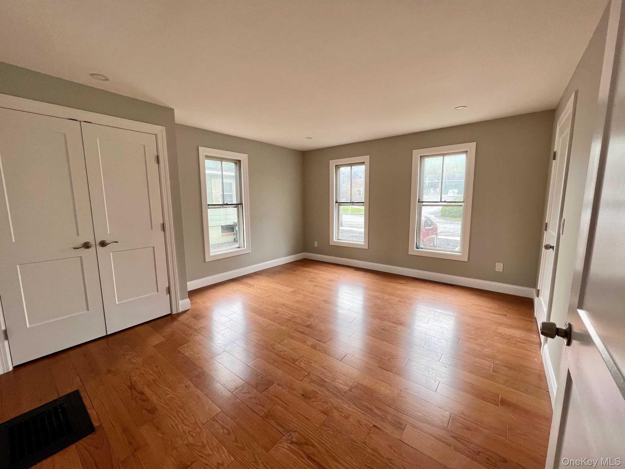 21 WASHINGTON AVE, 1st floor, Millbrook, NY 12545