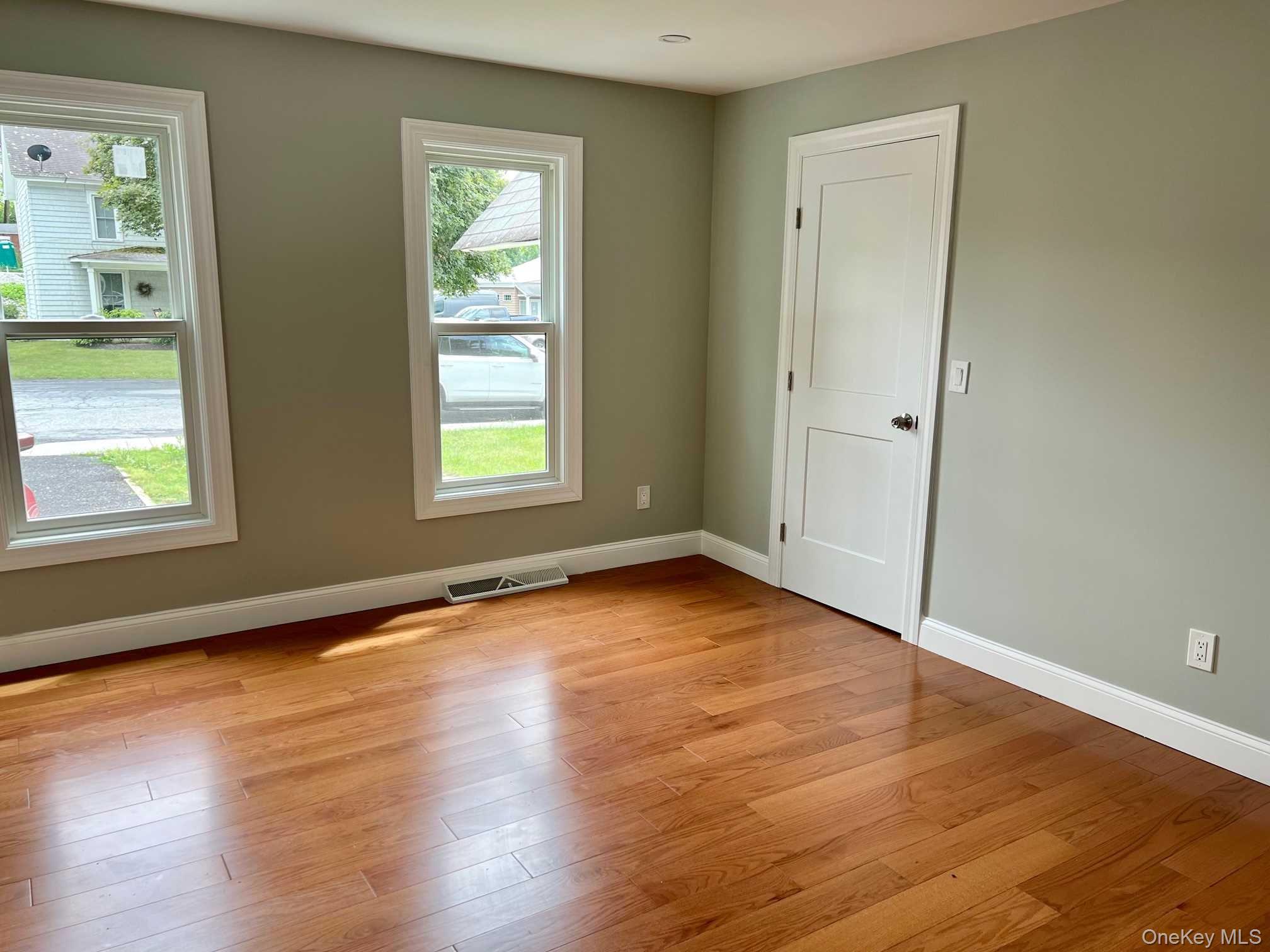 21 WASHINGTON AVE, 1st floor, Millbrook, NY 12545