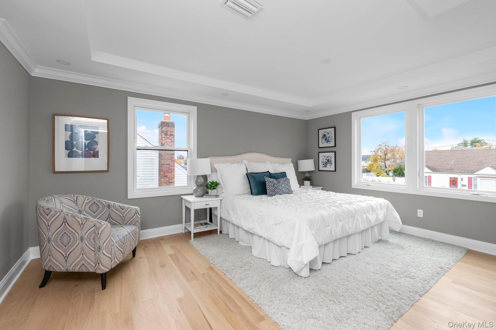 13 Garden Boulevard, Hicksville, NY 11801