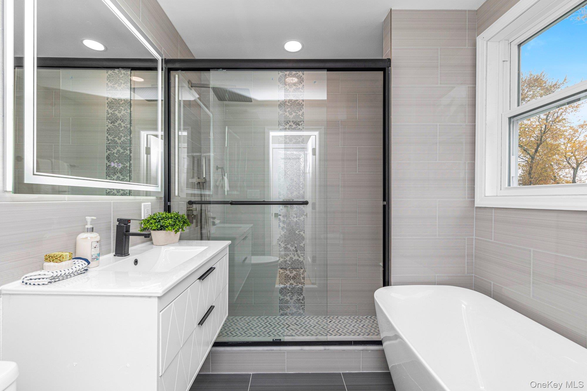 13 Garden Boulevard, Hicksville, NY 11801