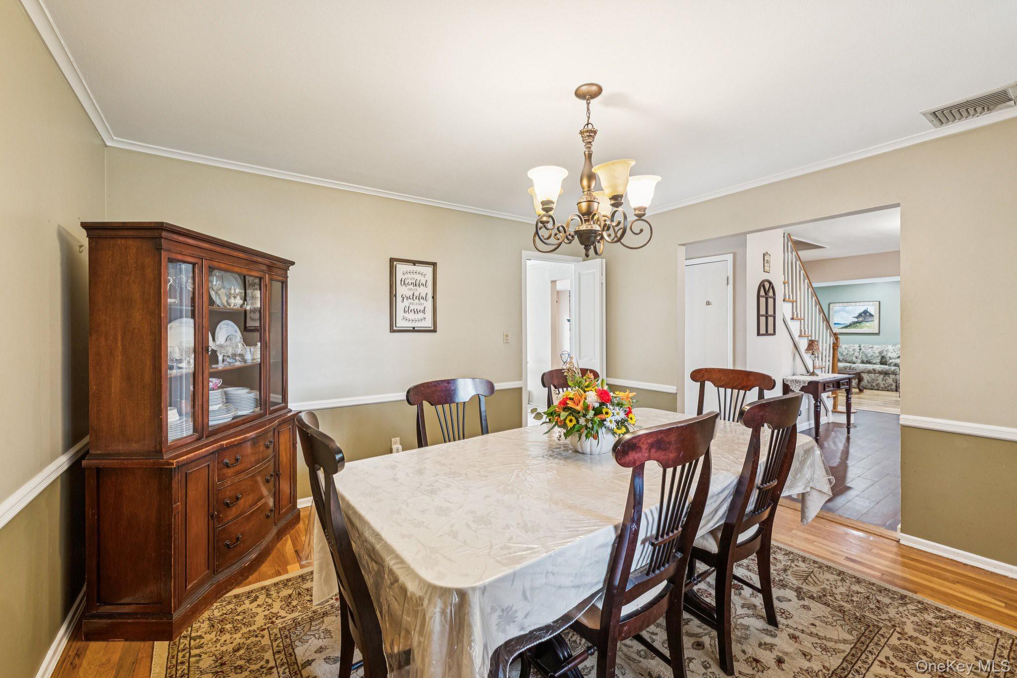 9 Princeton Drive, Plainview, NY 11803