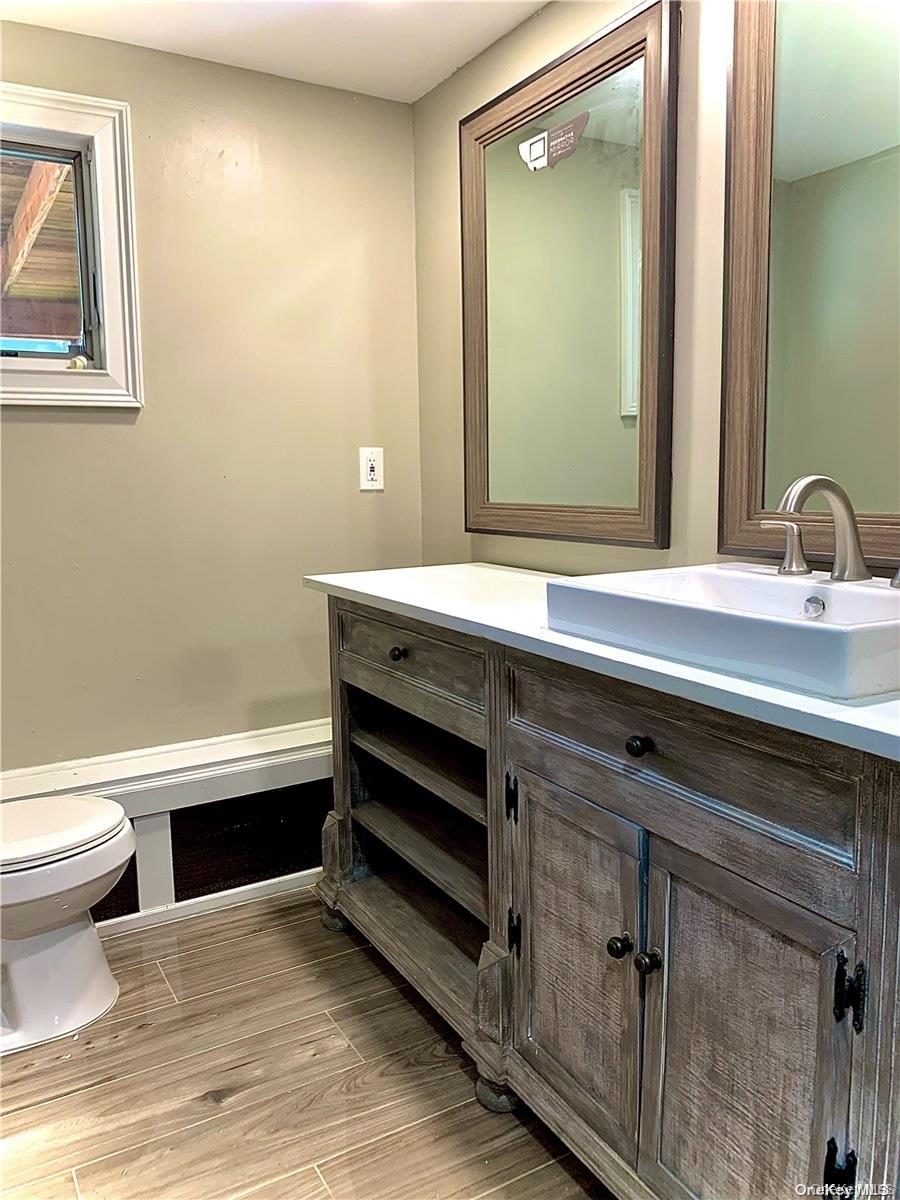 1671 Claas Avenue, Holbrook, NY 11741