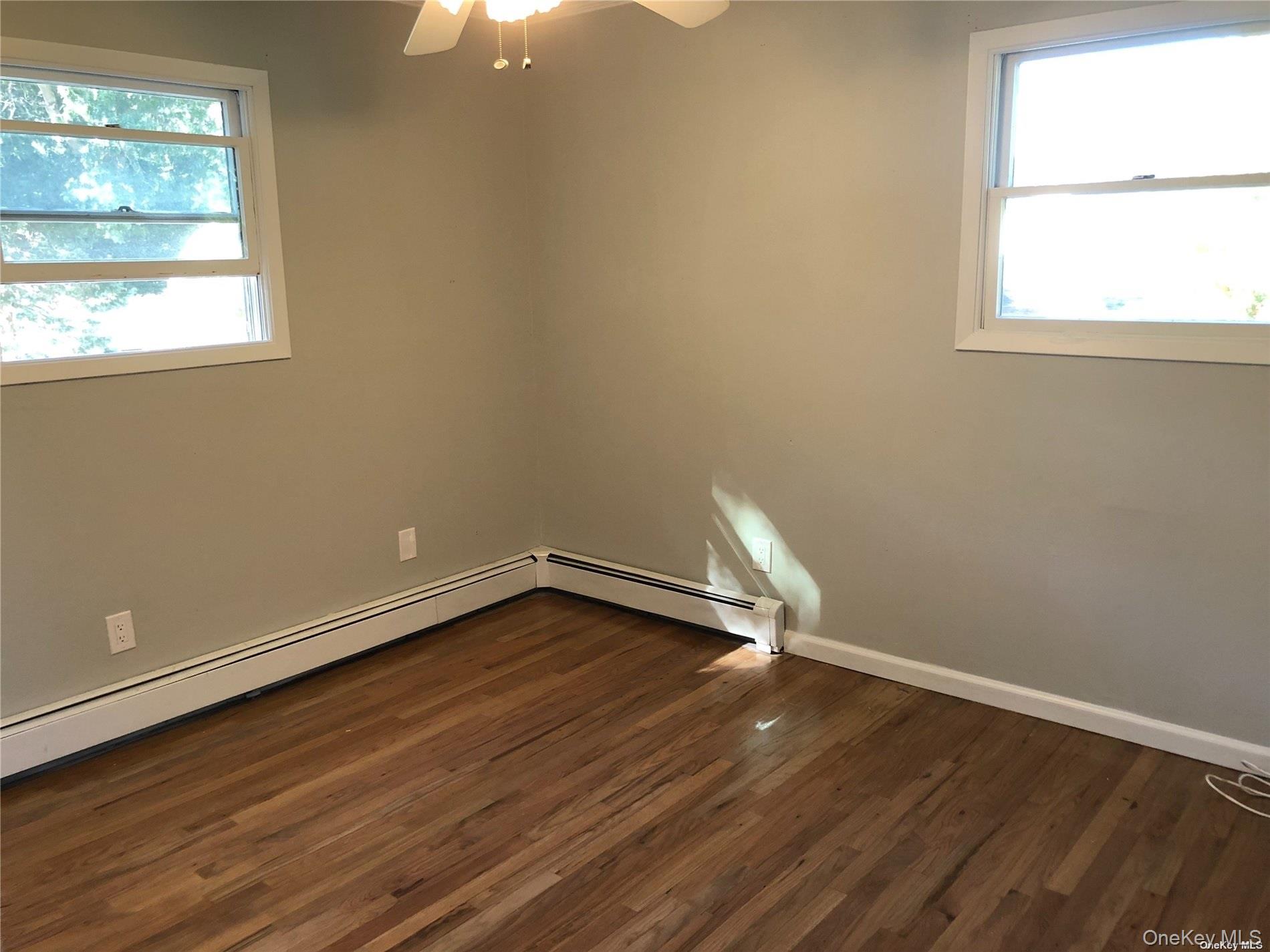 1671 Claas Avenue, Holbrook, NY 11741