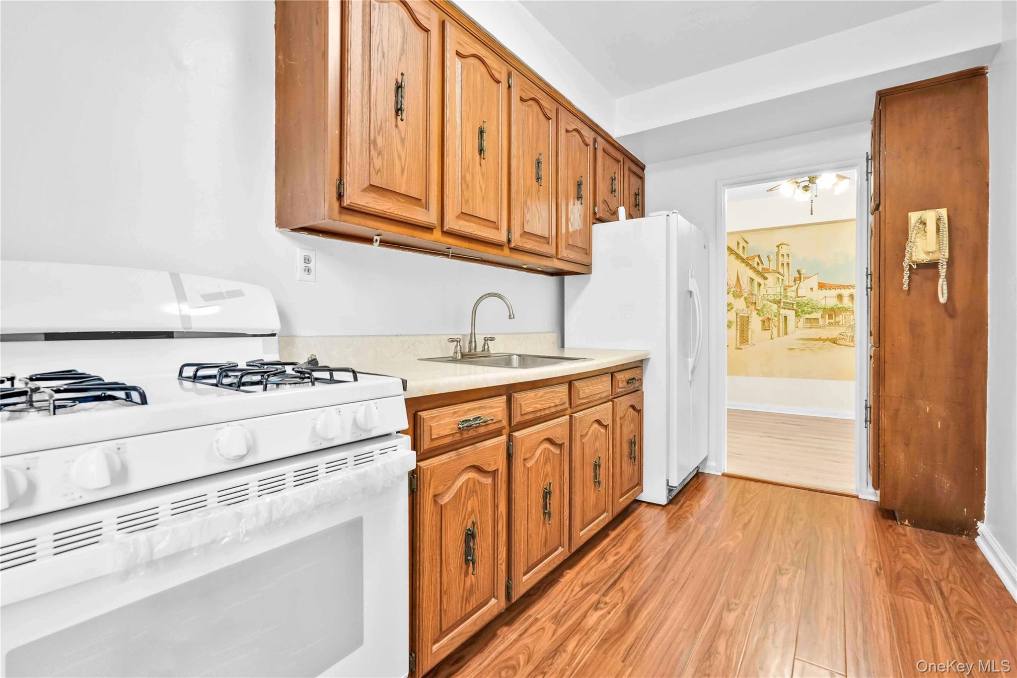 25-11 Union Street # 2G, Flushing, NY 11354