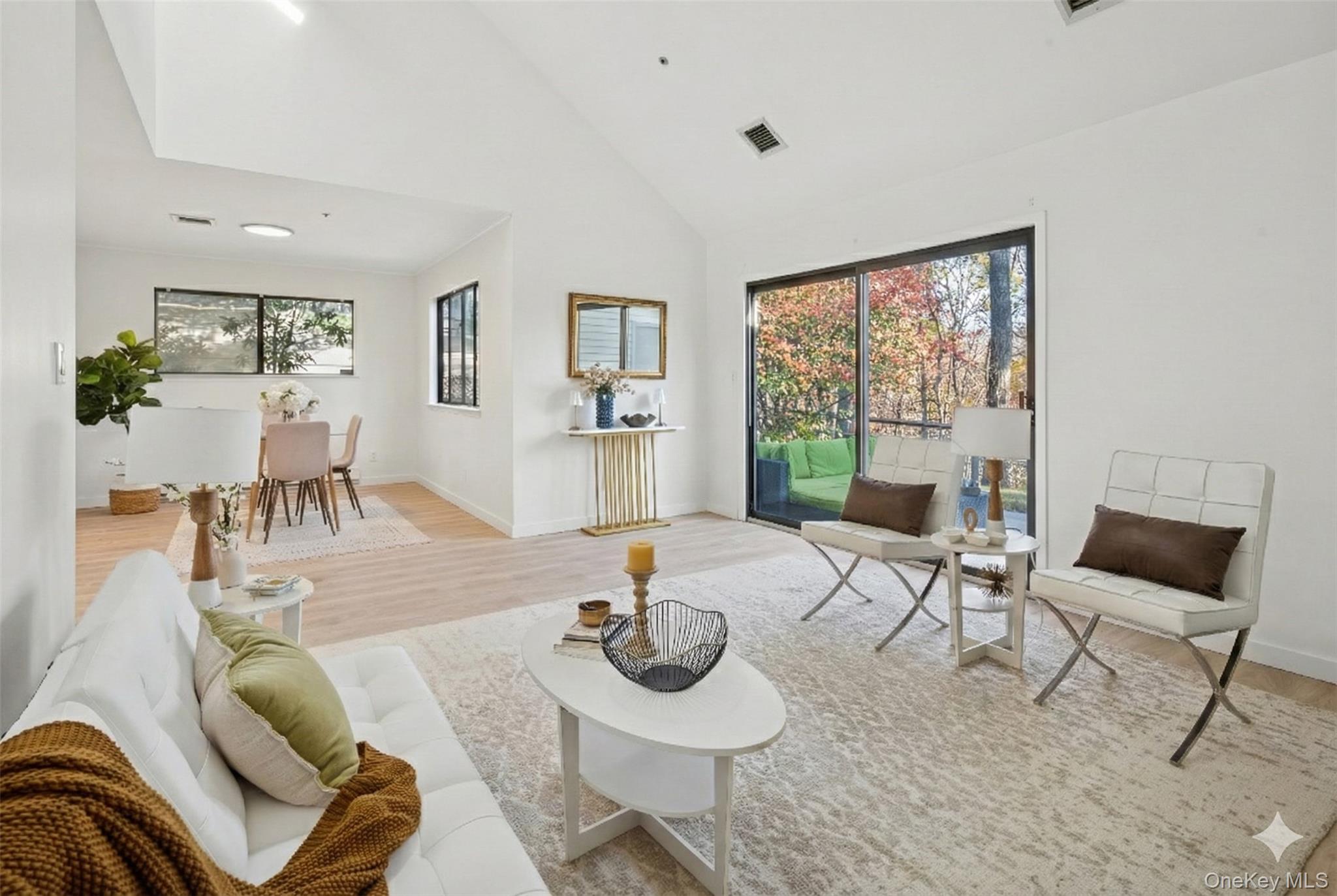 801 Hunters Run, Dobbs Ferry, NY 10522