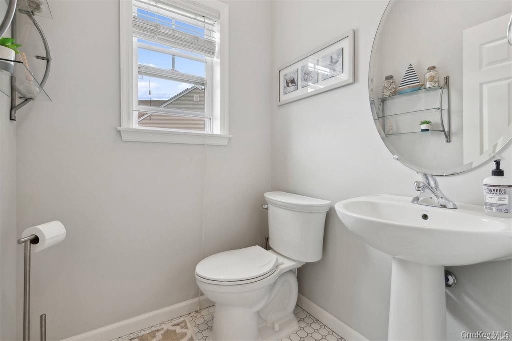 55 Hamptons Court Drive # 55, Eastport, NY 11941