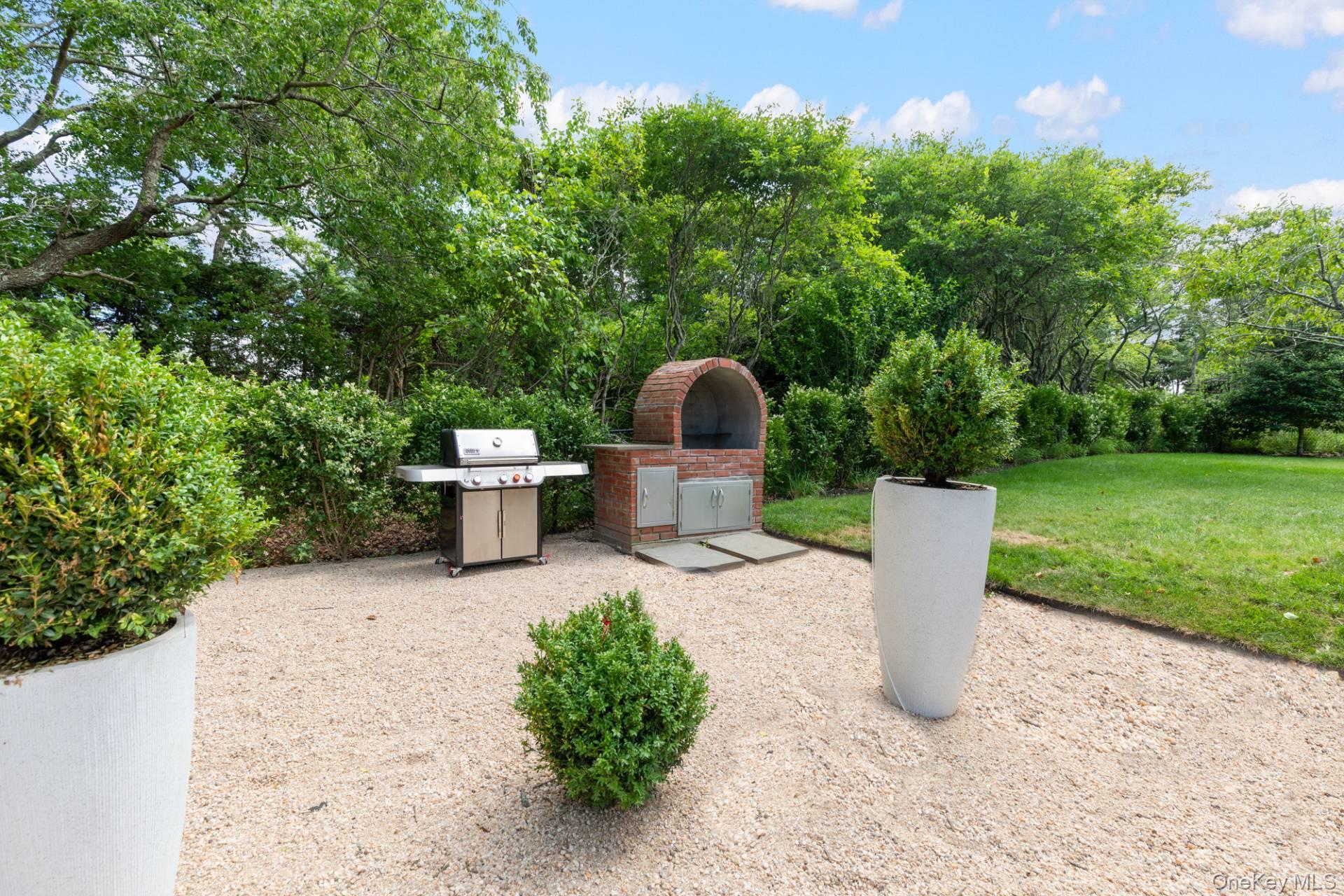 167 Tuckahoe Lane, Southampton, NY 11968