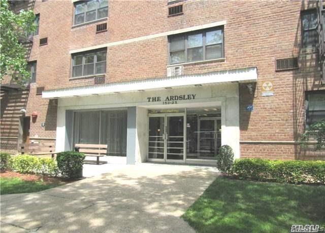 153-25 88th Street # 4N, Howard Beach, NY 11414