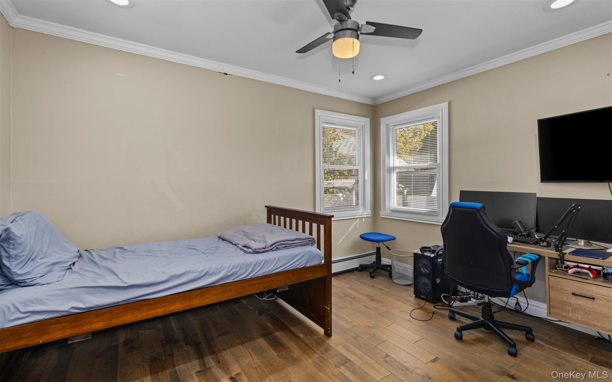 135 N Linden Street, Massapequa, NY 11758