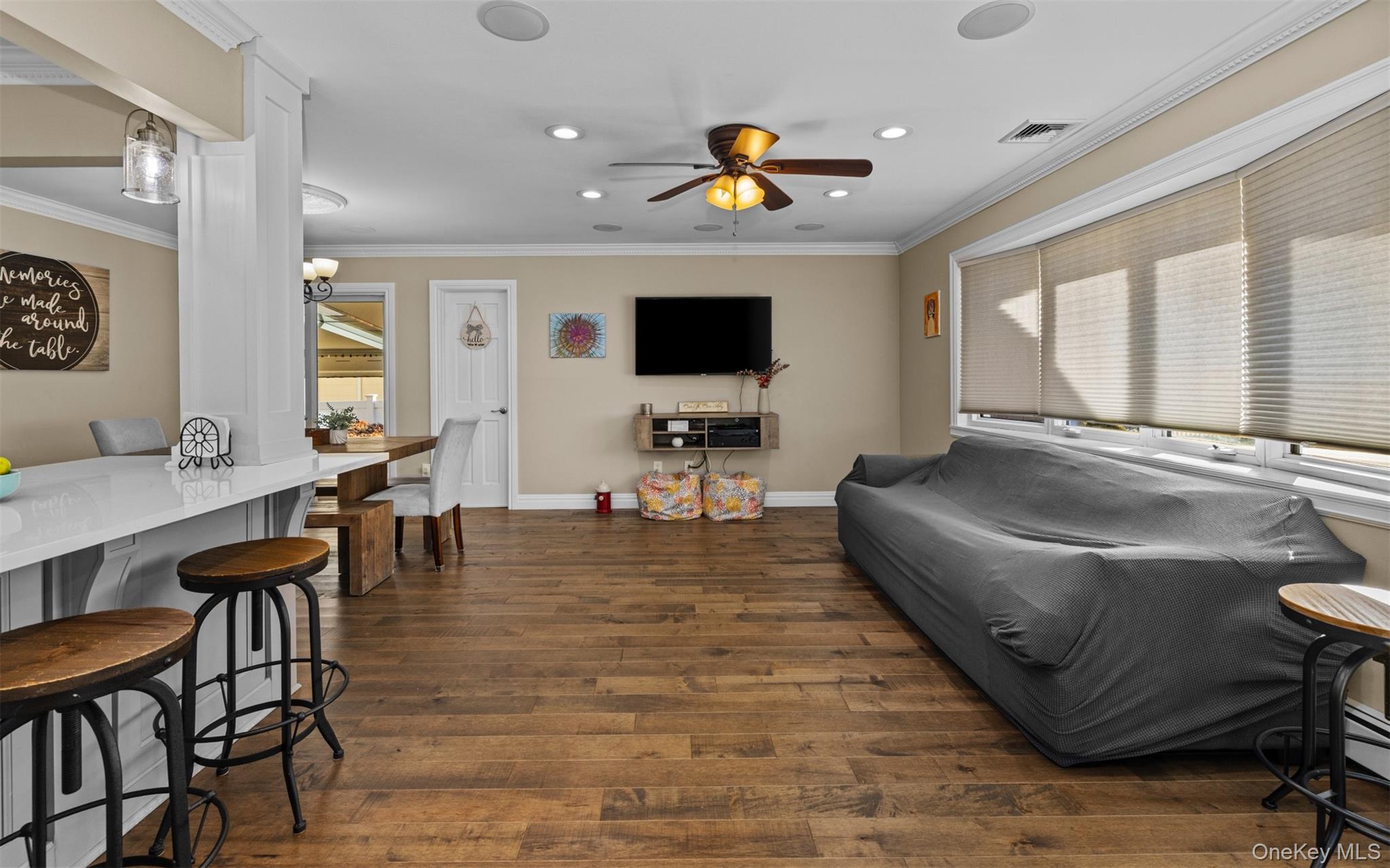 135 N Linden Street, Massapequa, NY 11758