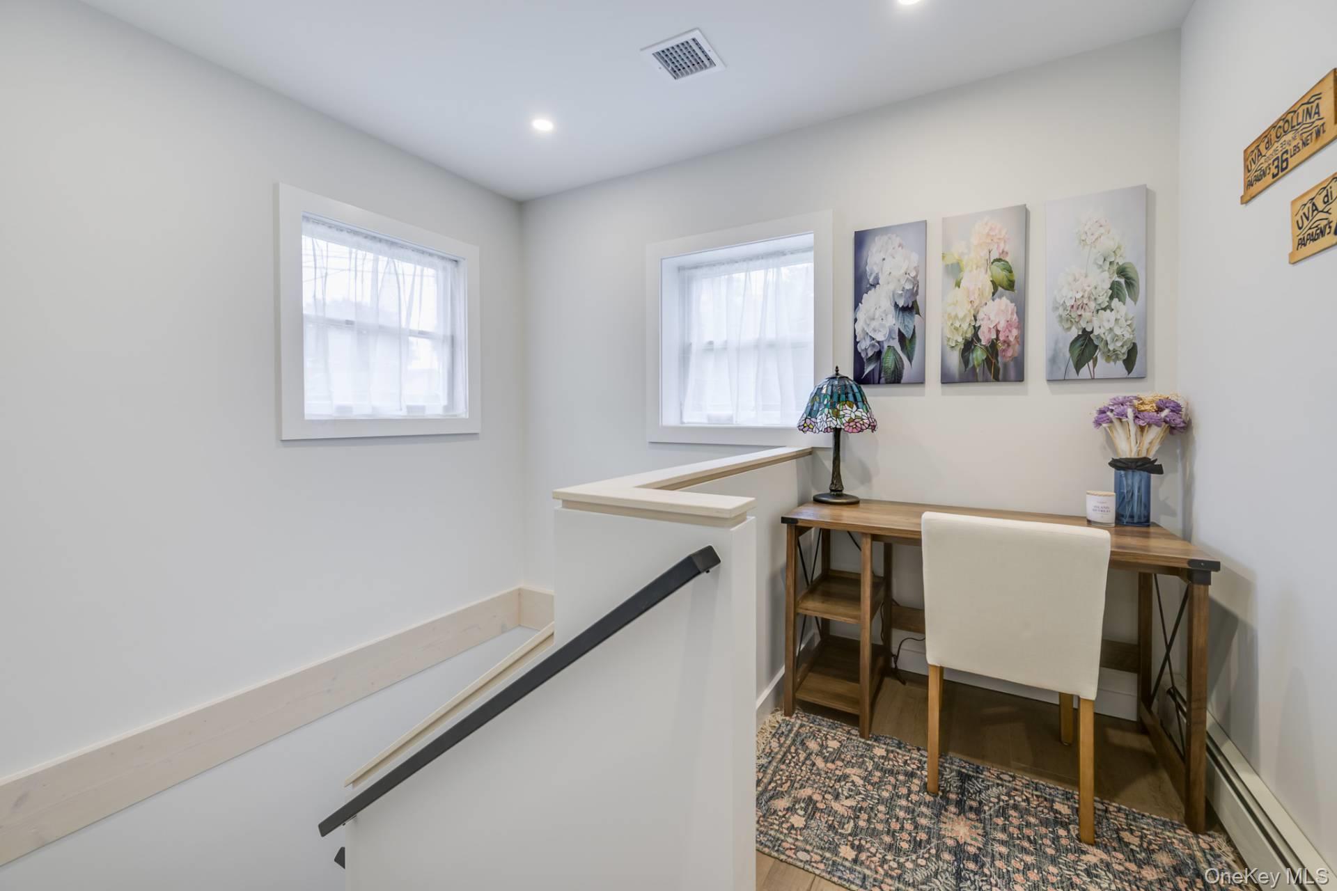 3 Oakhurst Road # 4, Hampton Bays, NY 11946