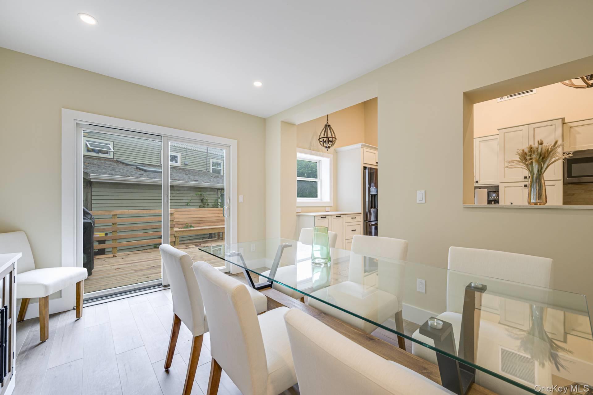 3 Oakhurst Road # 4, Hampton Bays, NY 11946