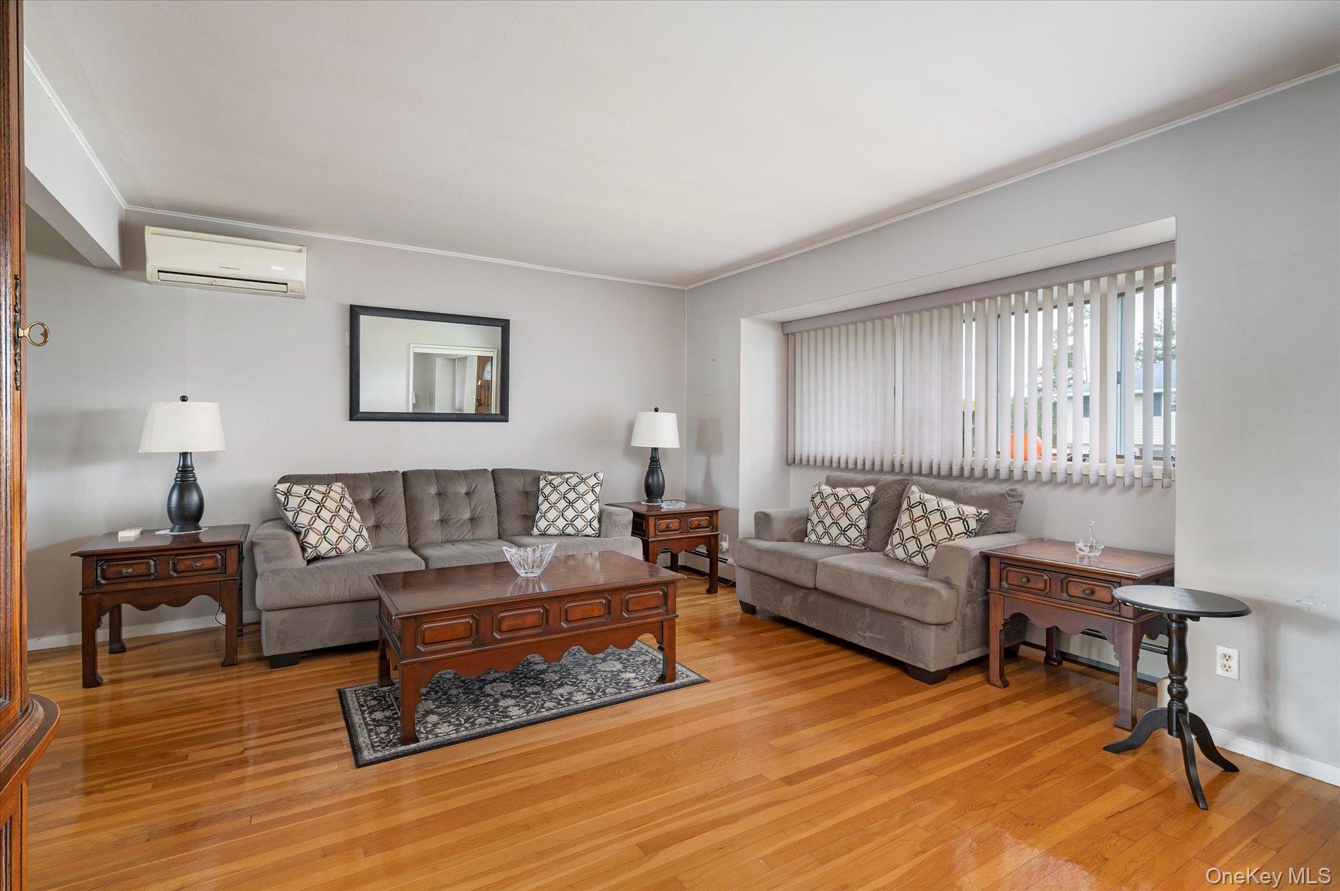 6 David Drive, Farmingdale, NY 11735