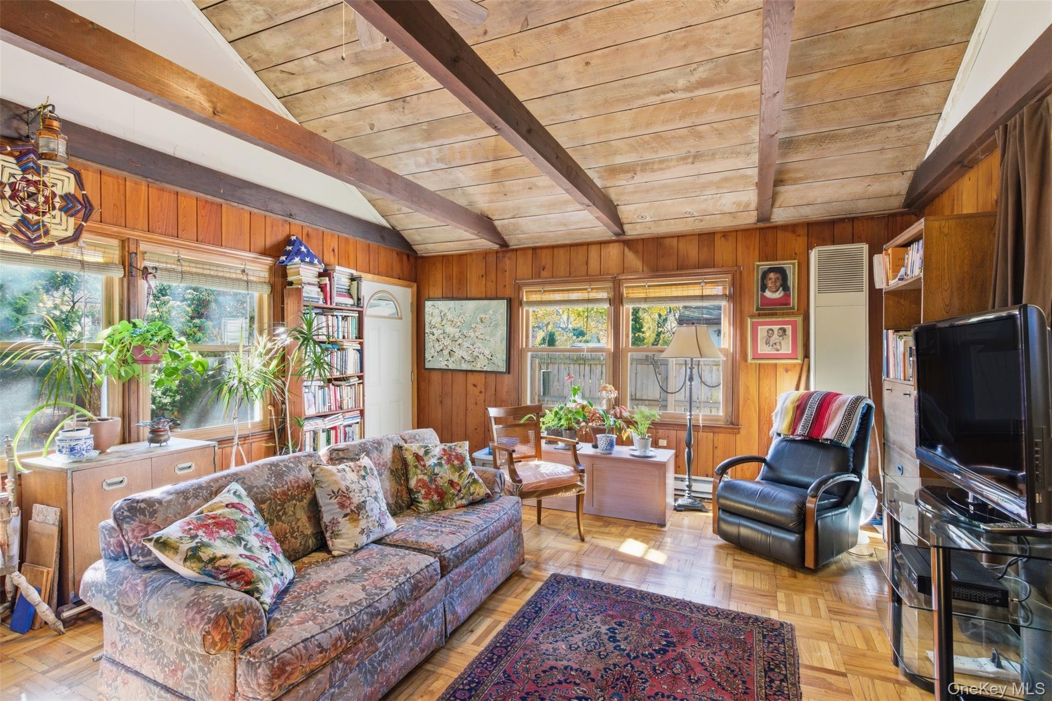 107 E 13th Street, Huntington Station, NY 11746