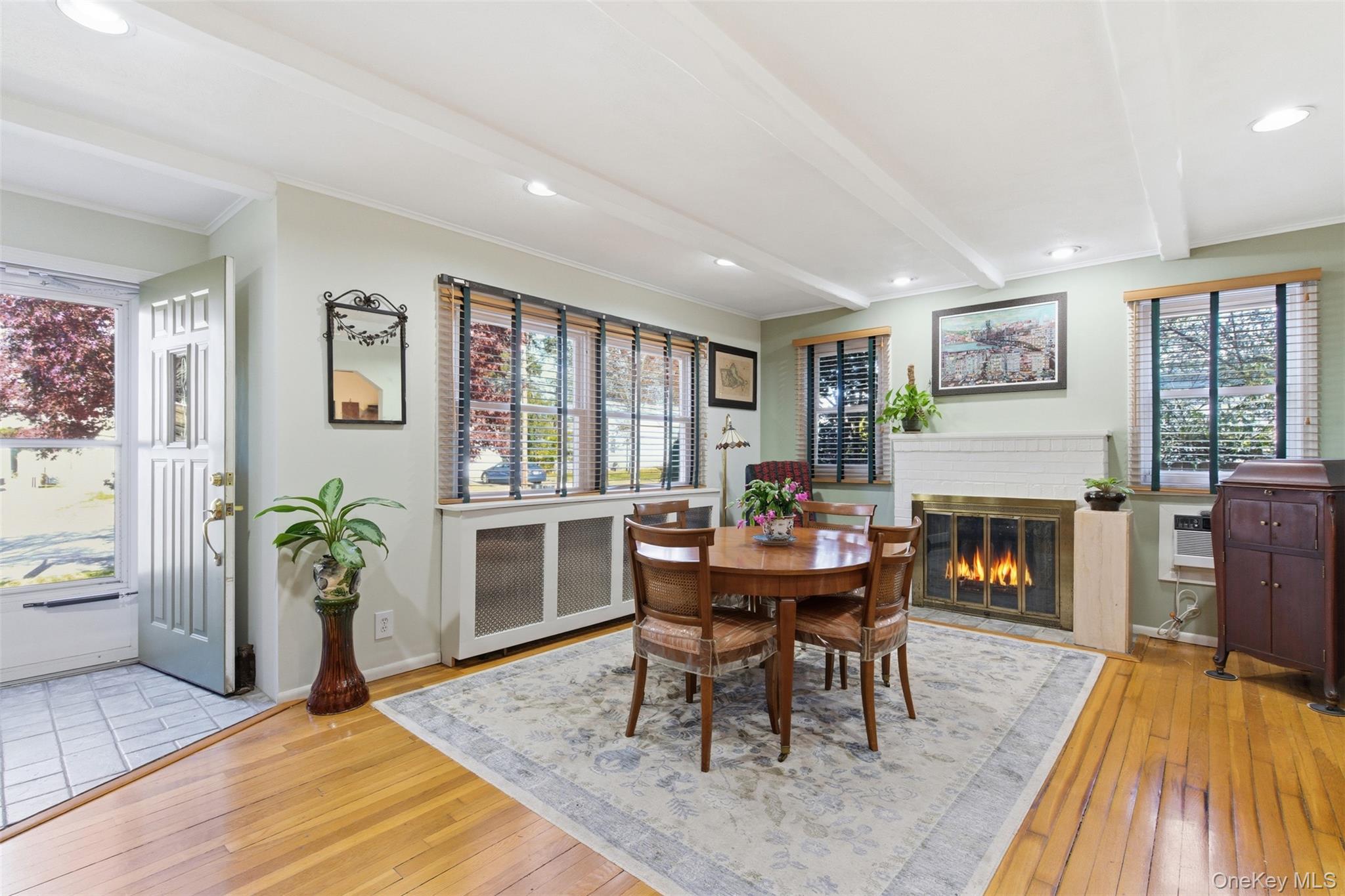 107 E 13th Street, Huntington Station, NY 11746