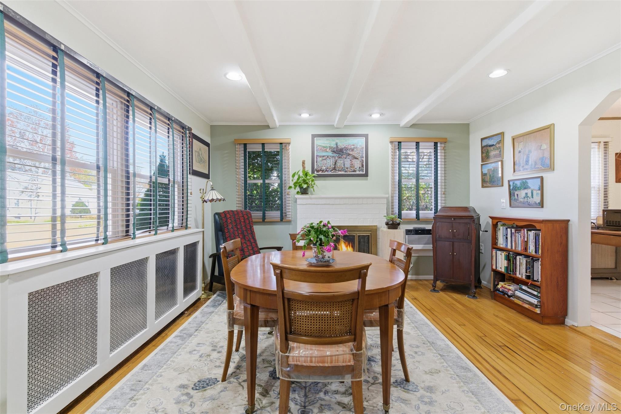 107 E 13th Street, Huntington Station, NY 11746