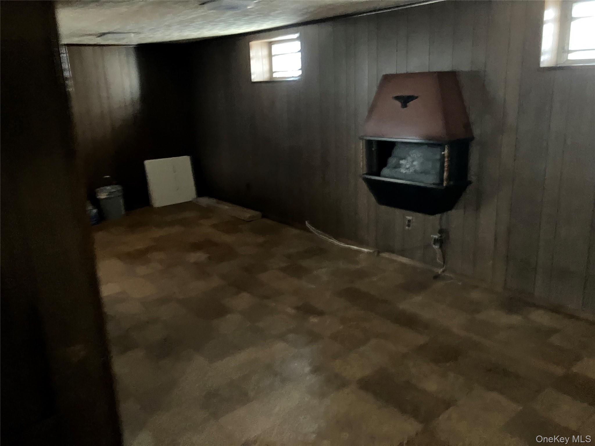 24302 Superior, Floral Park, NY 11001