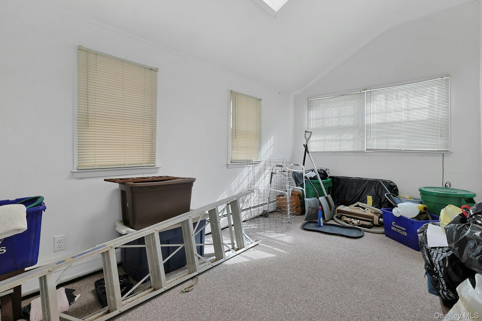 8 Morningside Road, New City, NY 10956