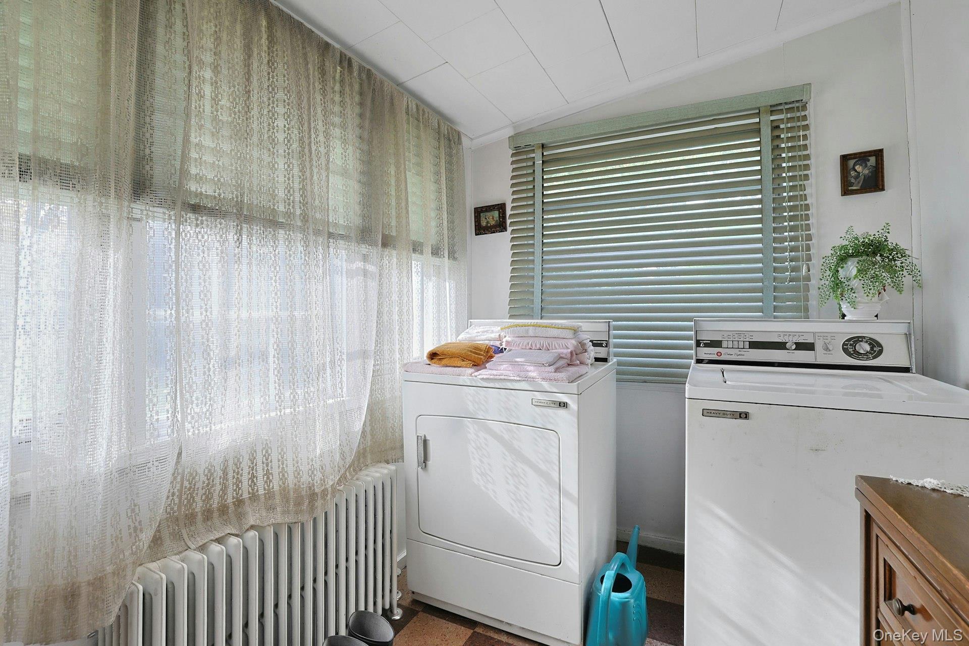 8 Morningside Road, New City, NY 10956