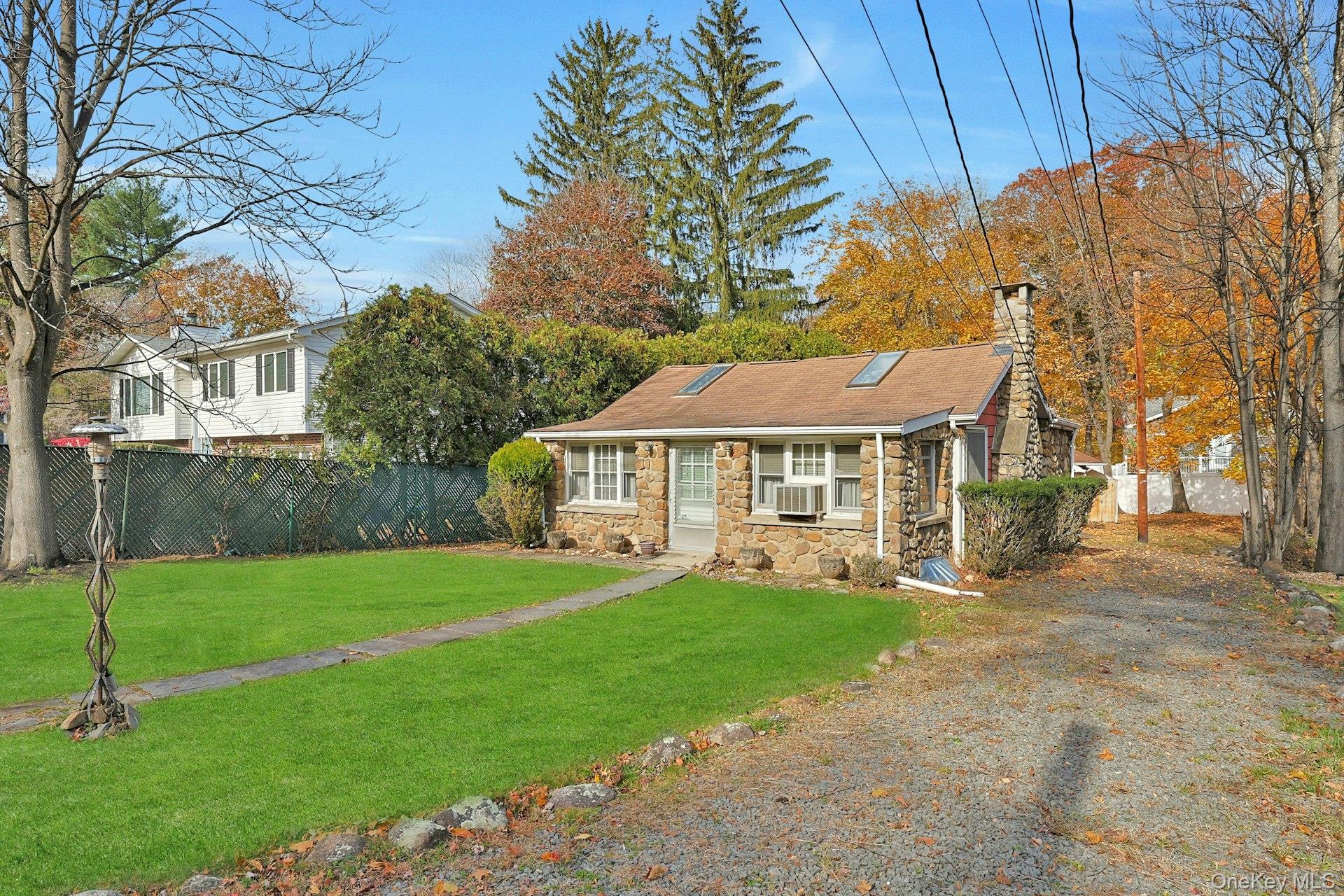 8 Morningside Road, New City, NY 10956