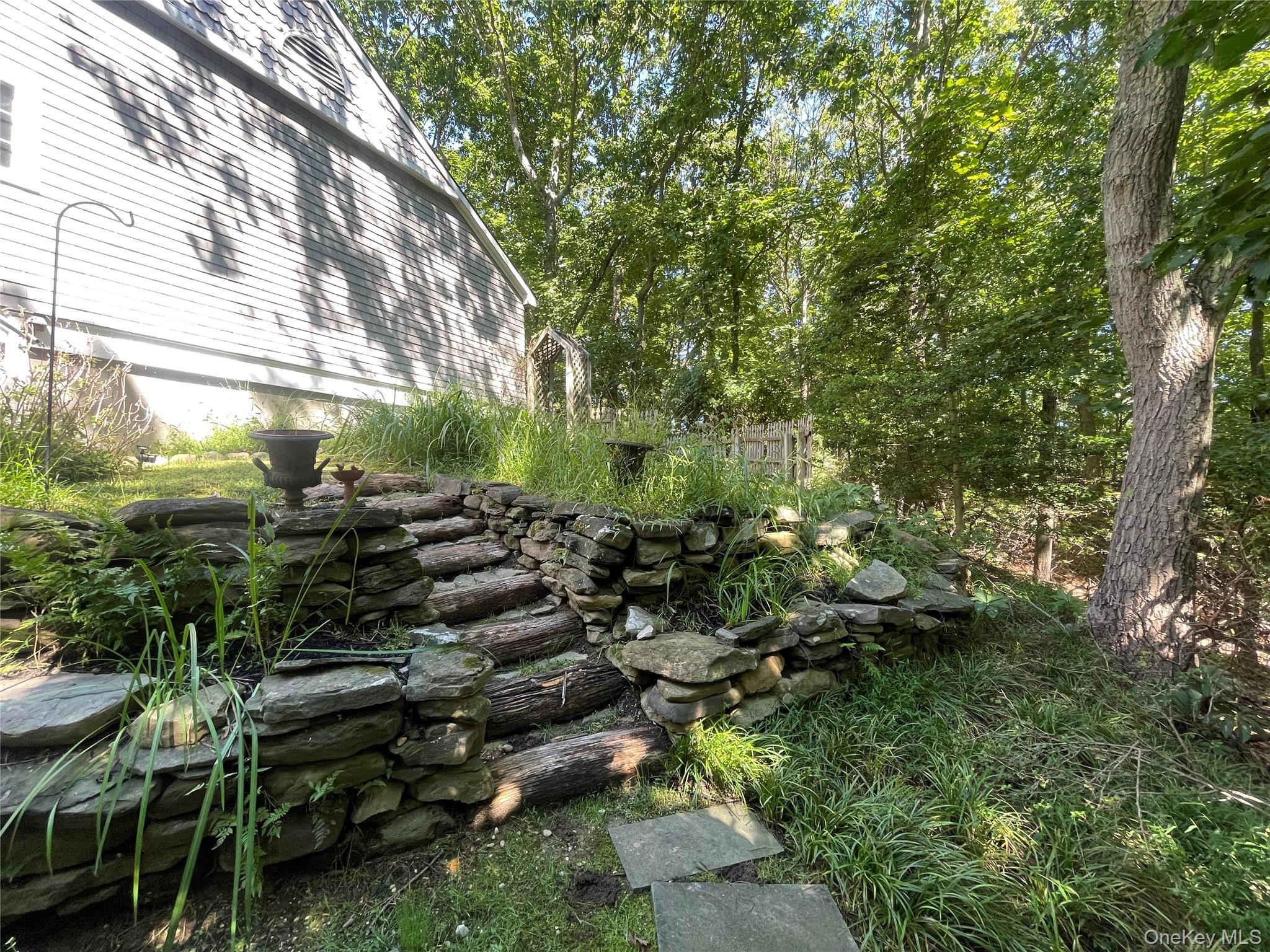 106 Laurel Lane, Port Jefferson, NY 11777