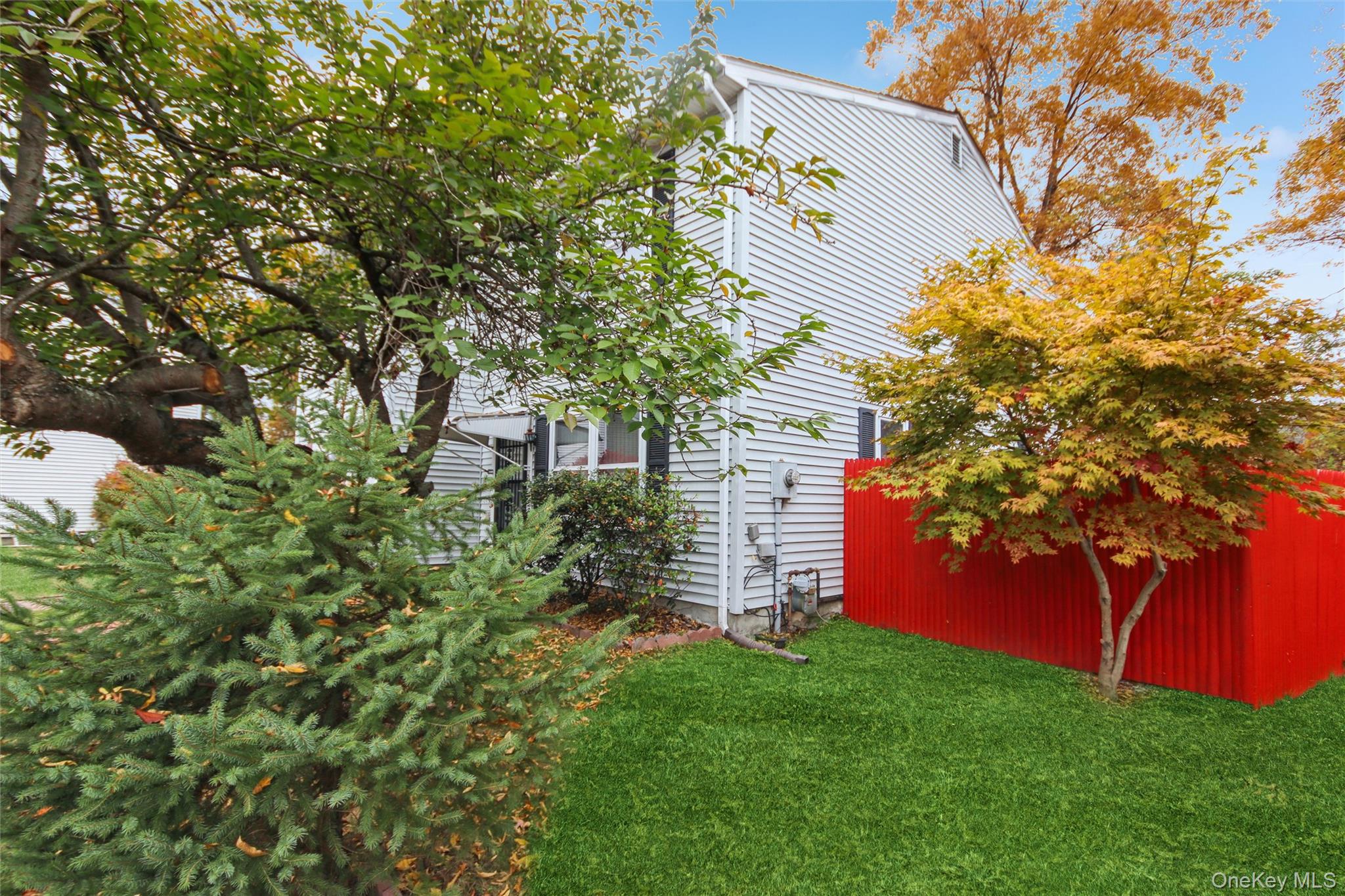 24 Greenhouse Lane, Poughkeepsie, NY 12603