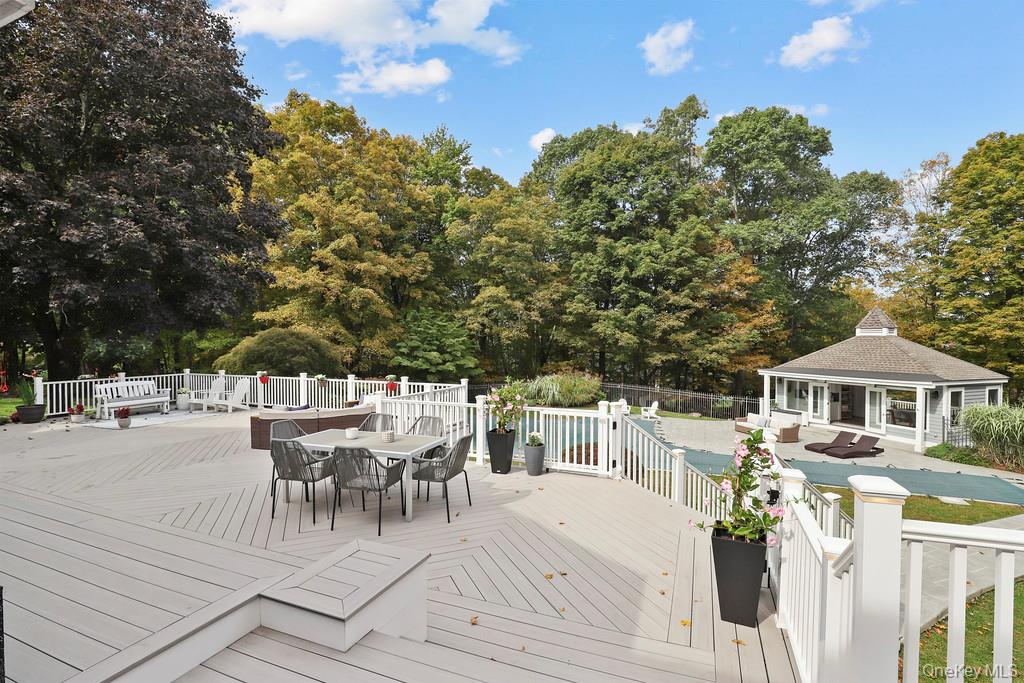 74 Ridgefield Avenue, South Salem, NY 10590