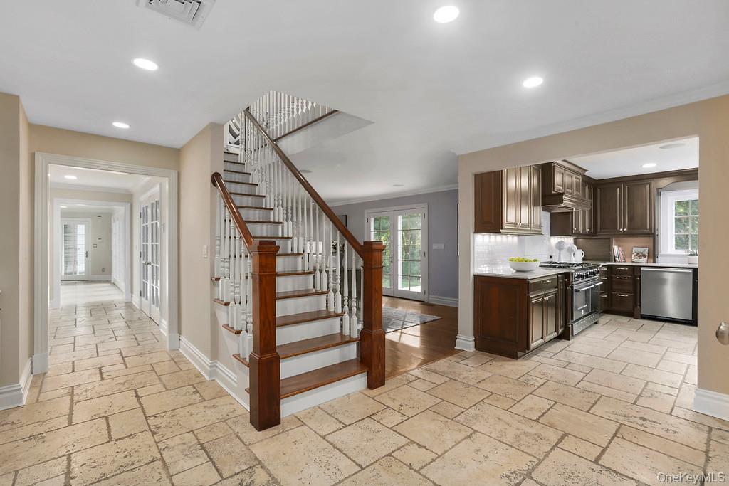 74 Ridgefield Avenue, South Salem, NY 10590