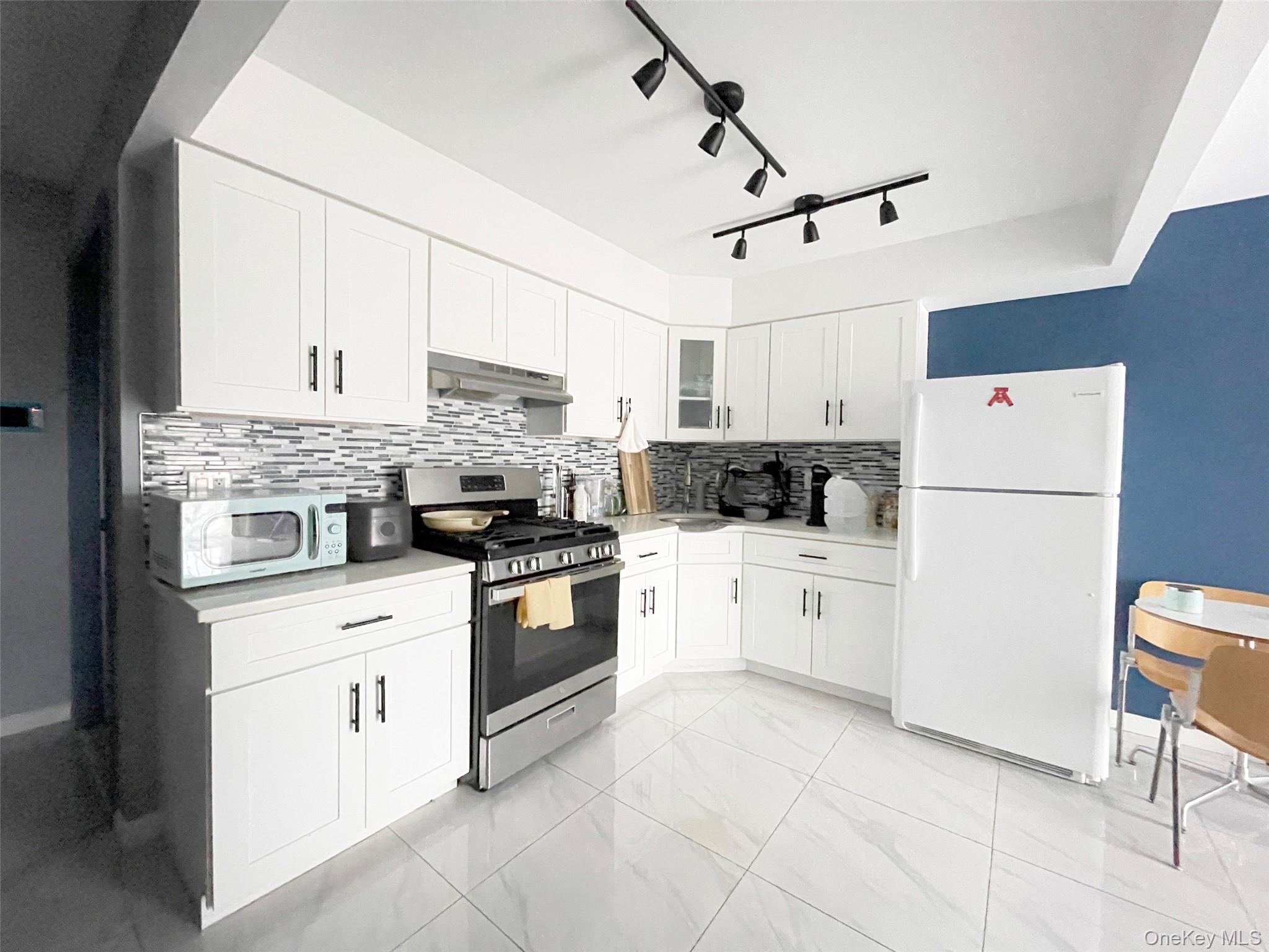 132-16 Maple Avenue # 5A, Flushing, NY 11355