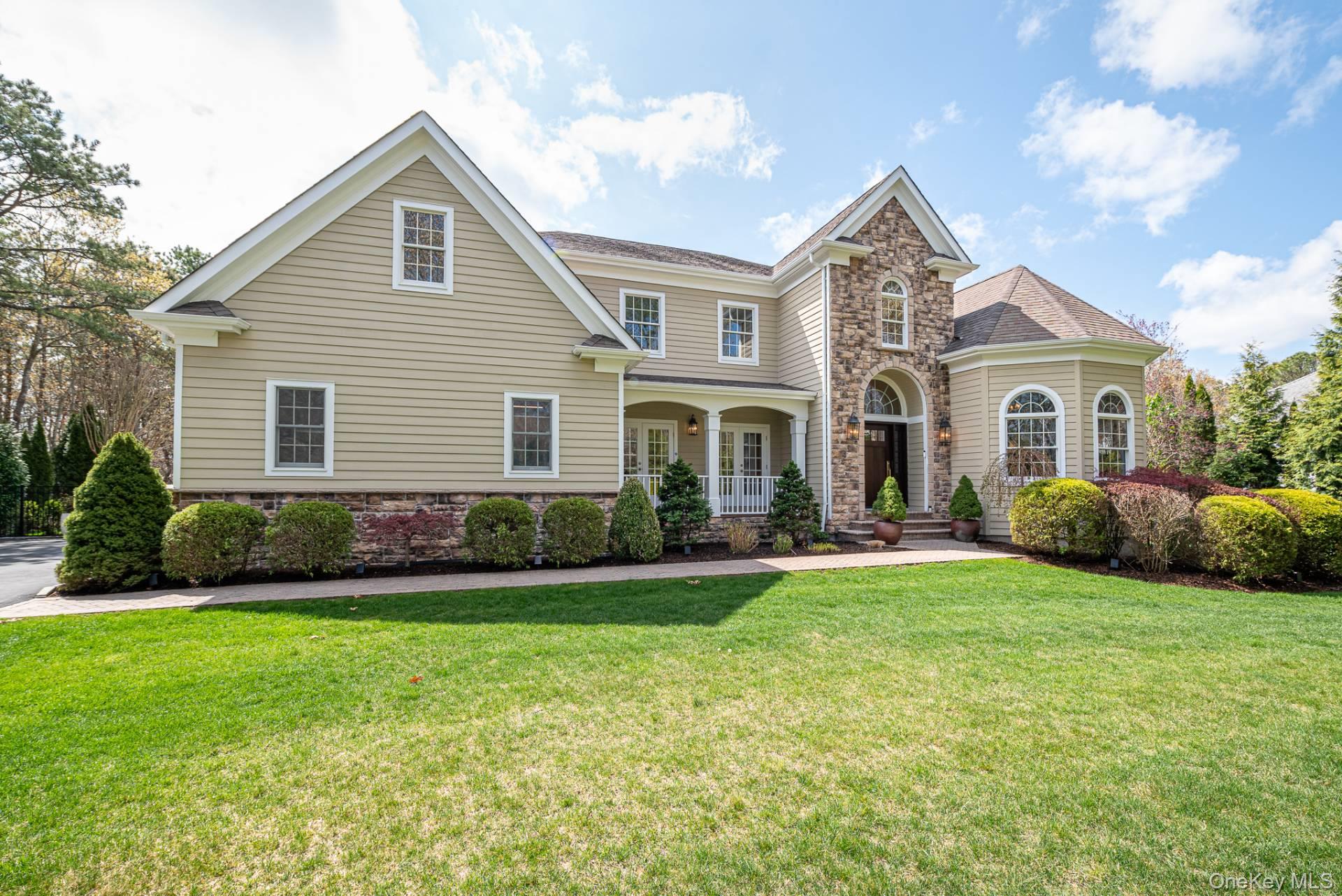 139 Maggie Drive, East Quogue, NY 11942