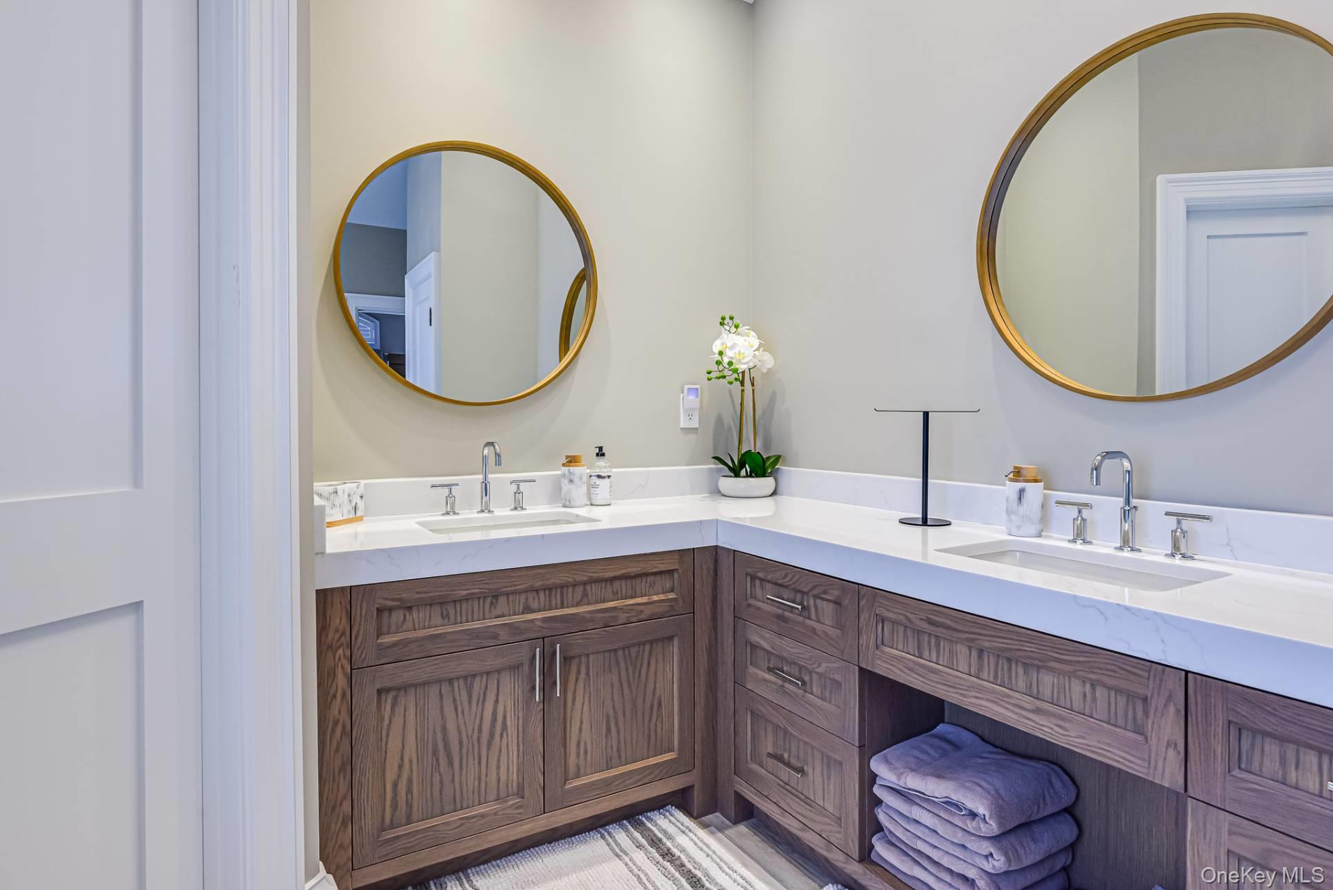 139 Maggie Drive, East Quogue, NY 11942