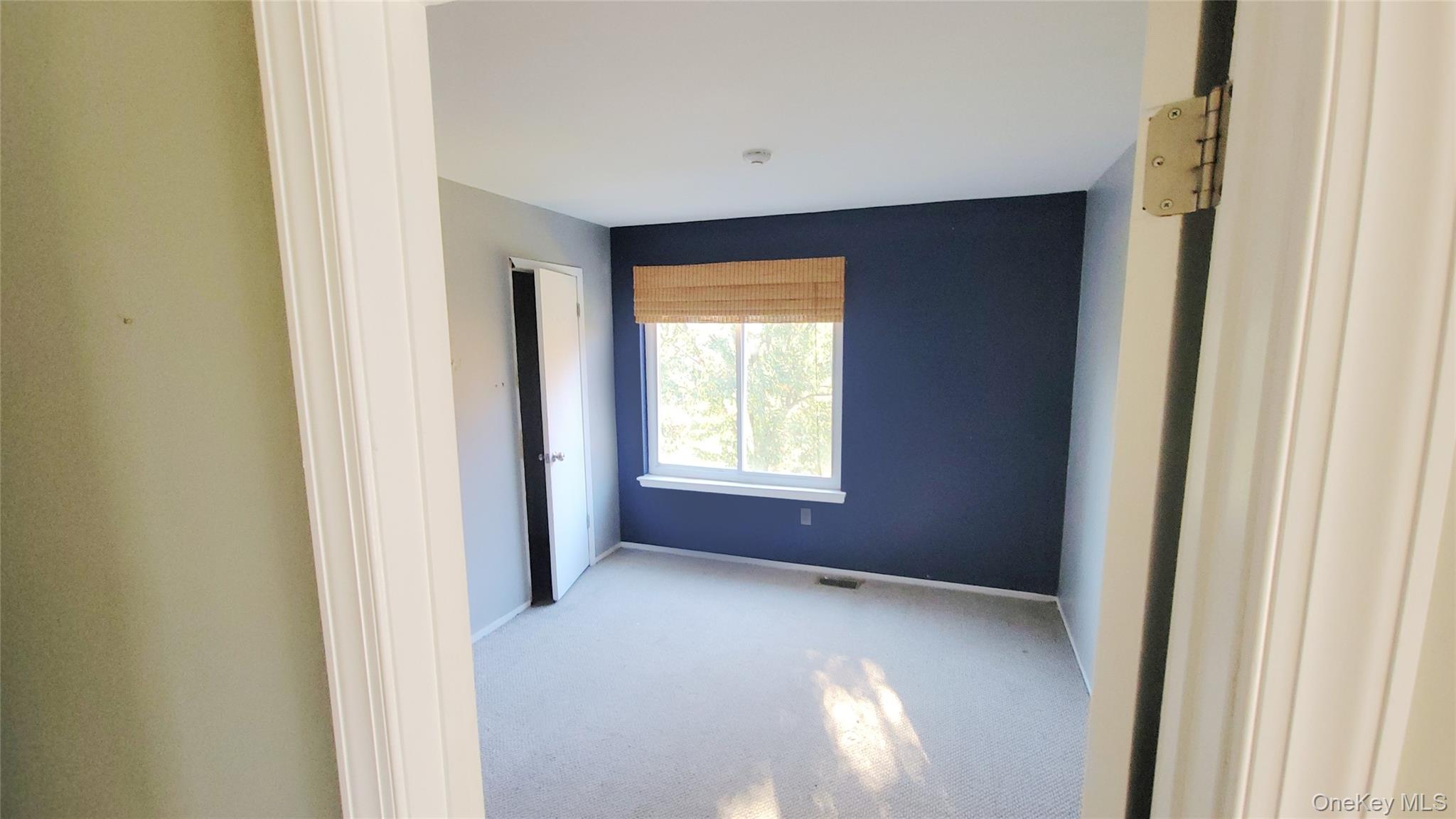 35 Gibbs Road # 22, Coram, NY 11727