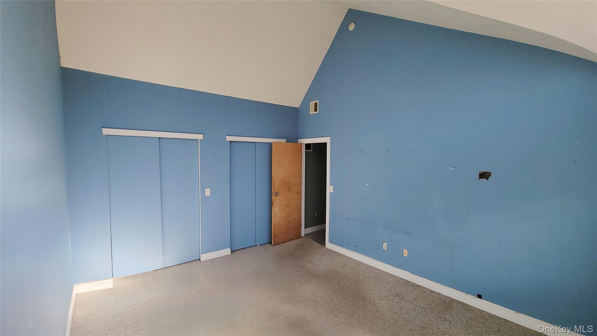 35 Gibbs Road # 22, Coram, NY 11727