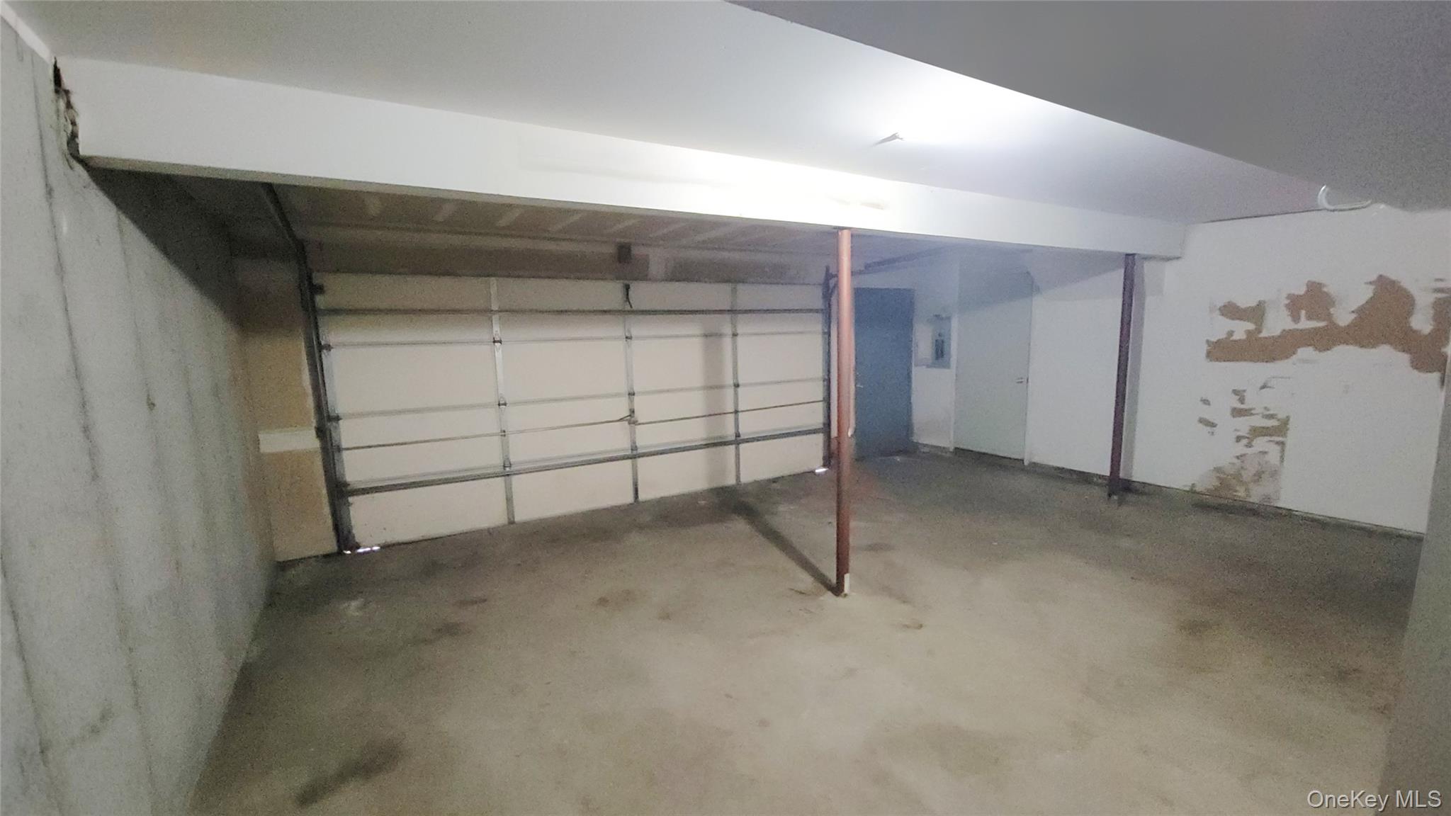 35 Gibbs Road # 22, Coram, NY 11727