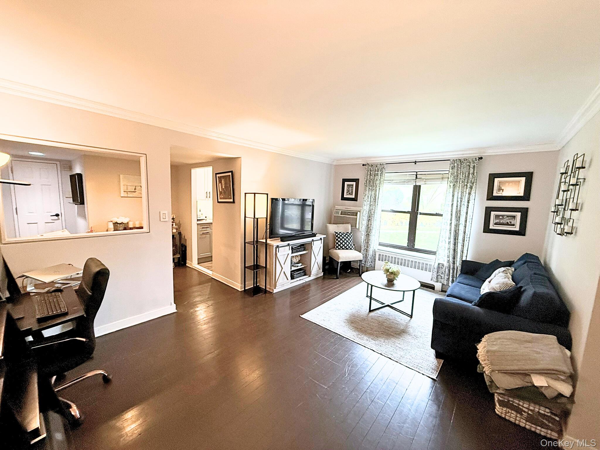 5 Terrace Circle # 1G, Great Neck, NY 11021