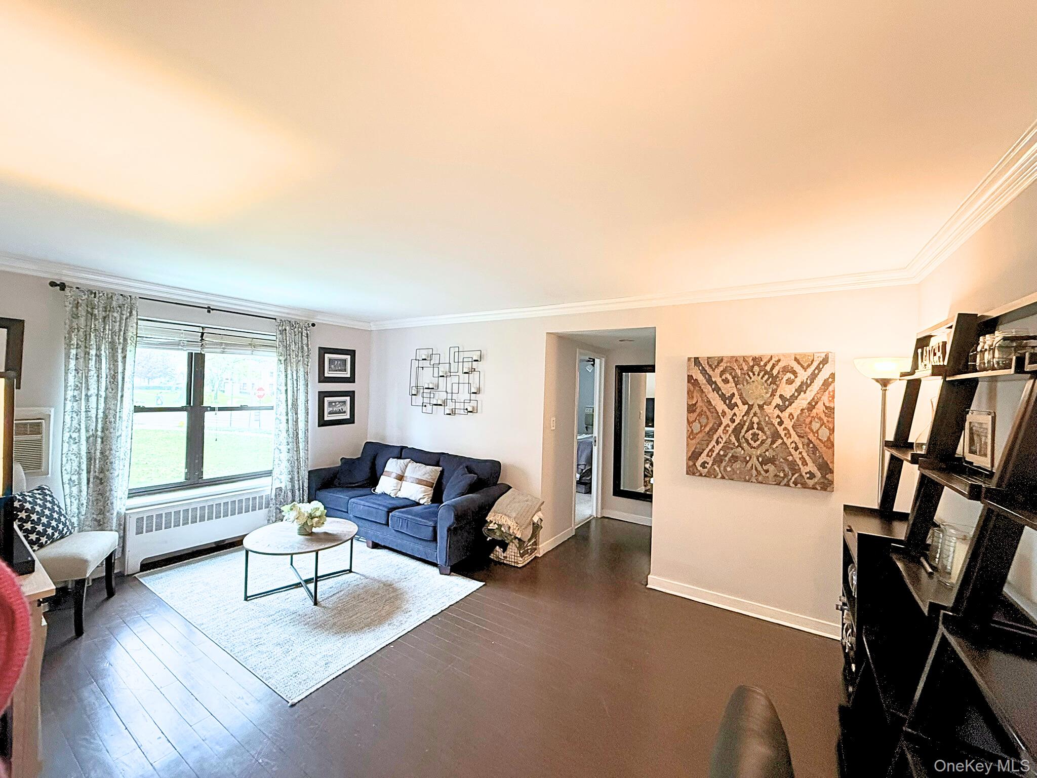 5 Terrace Circle # 1G, Great Neck, NY 11021