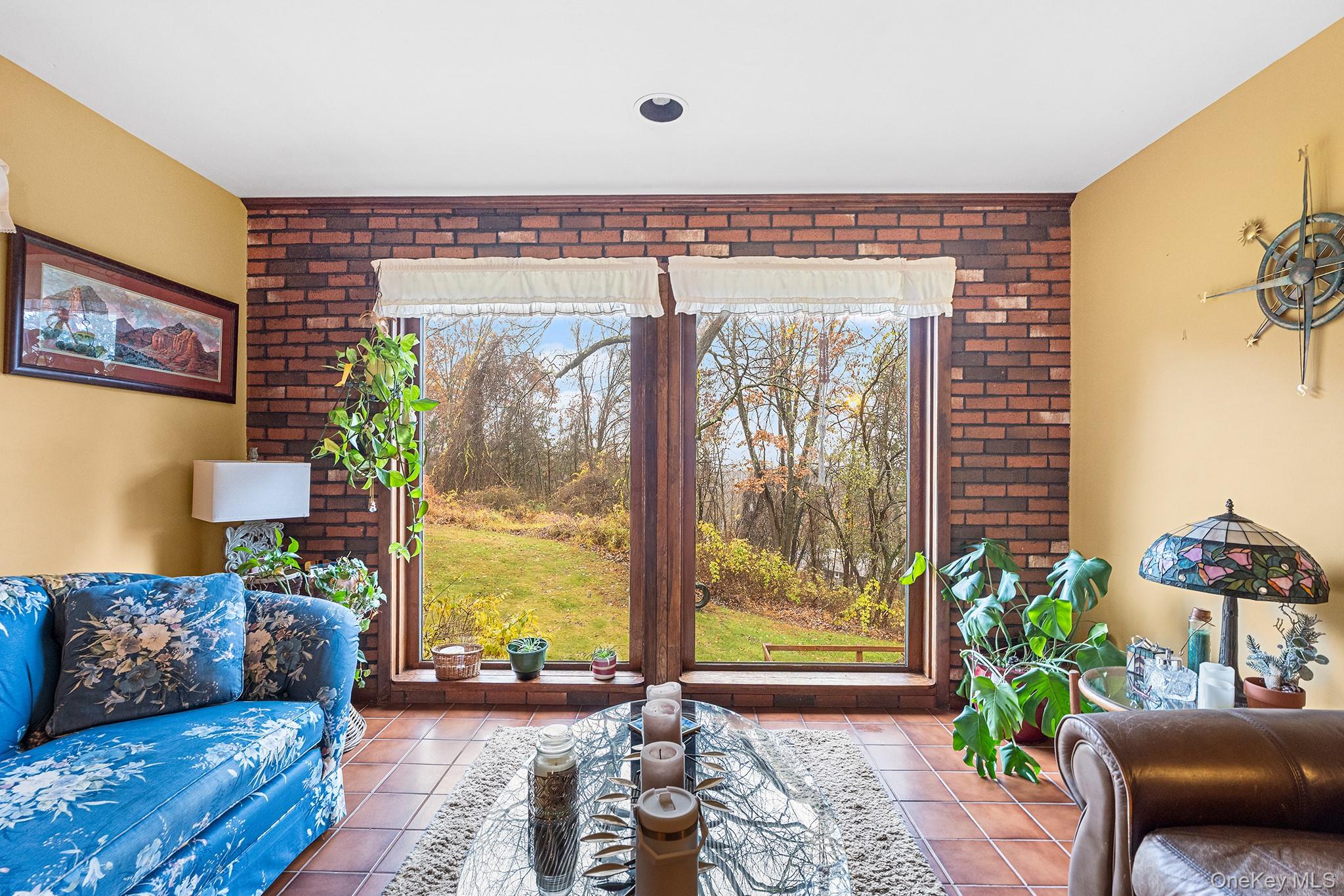 12 Cedar Lane, Poughquag, NY 12570