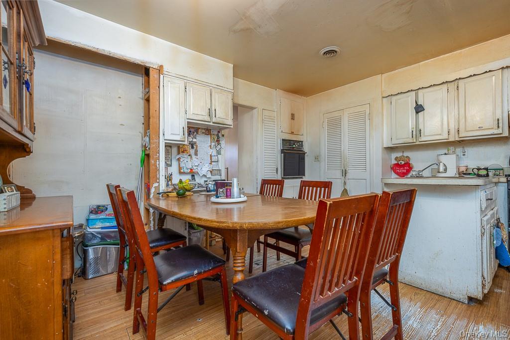 17 Parker Boulevard, Monsey, NY 10952