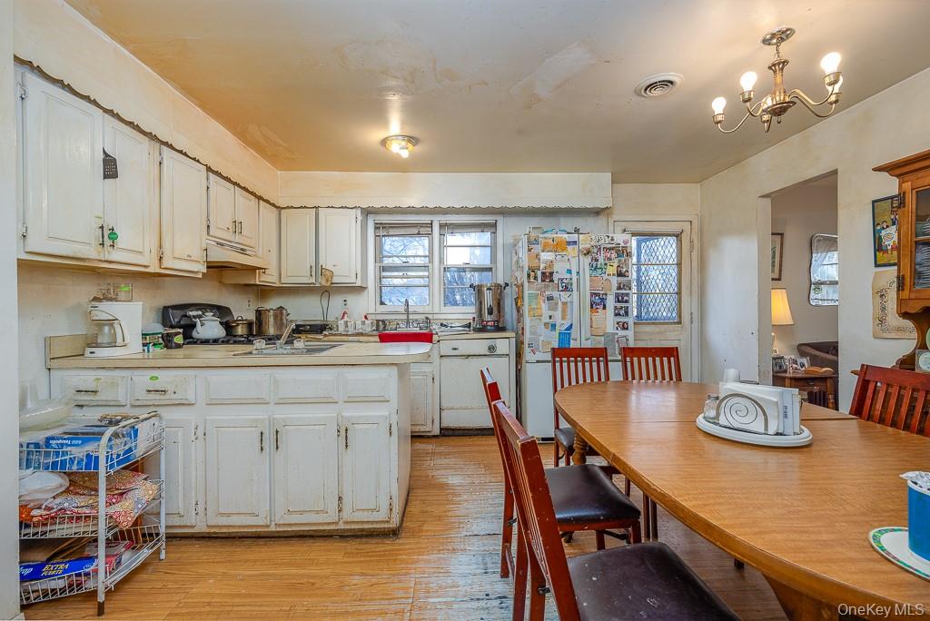 17 Parker Boulevard, Monsey, NY 10952