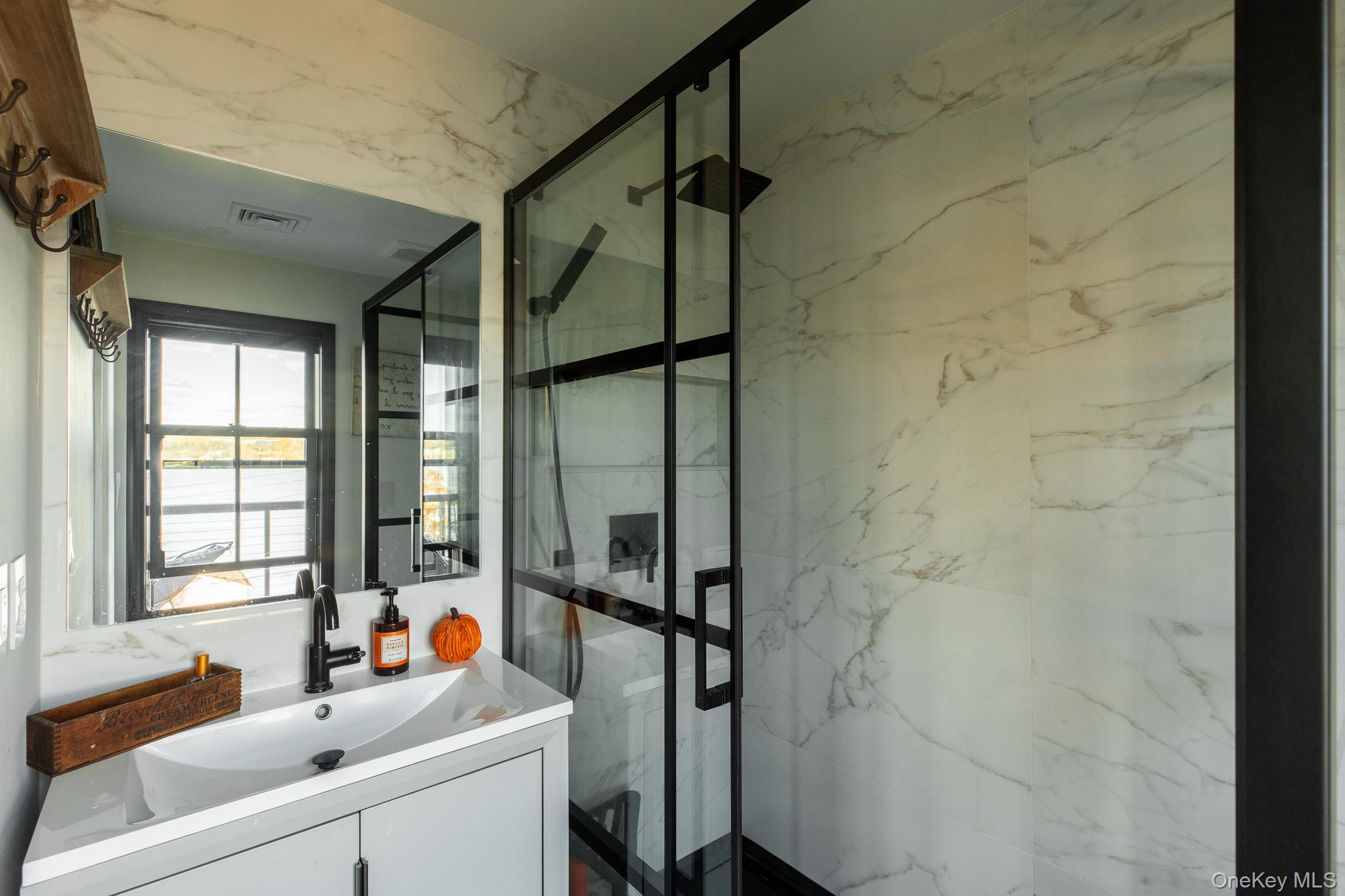 5 Willow Dock Road, Highland, NY 12528