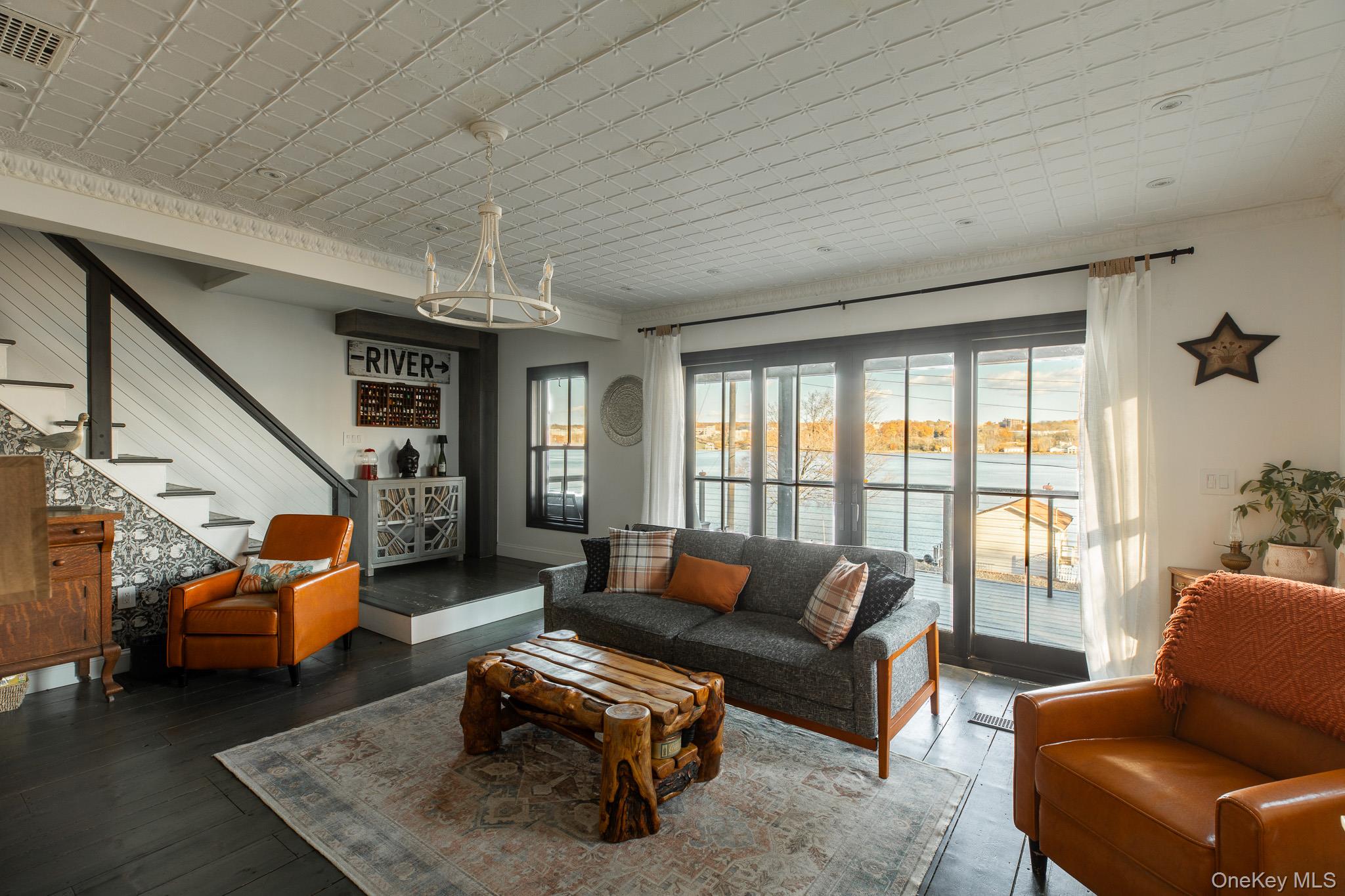 5 Willow Dock Road, Highland, NY 12528